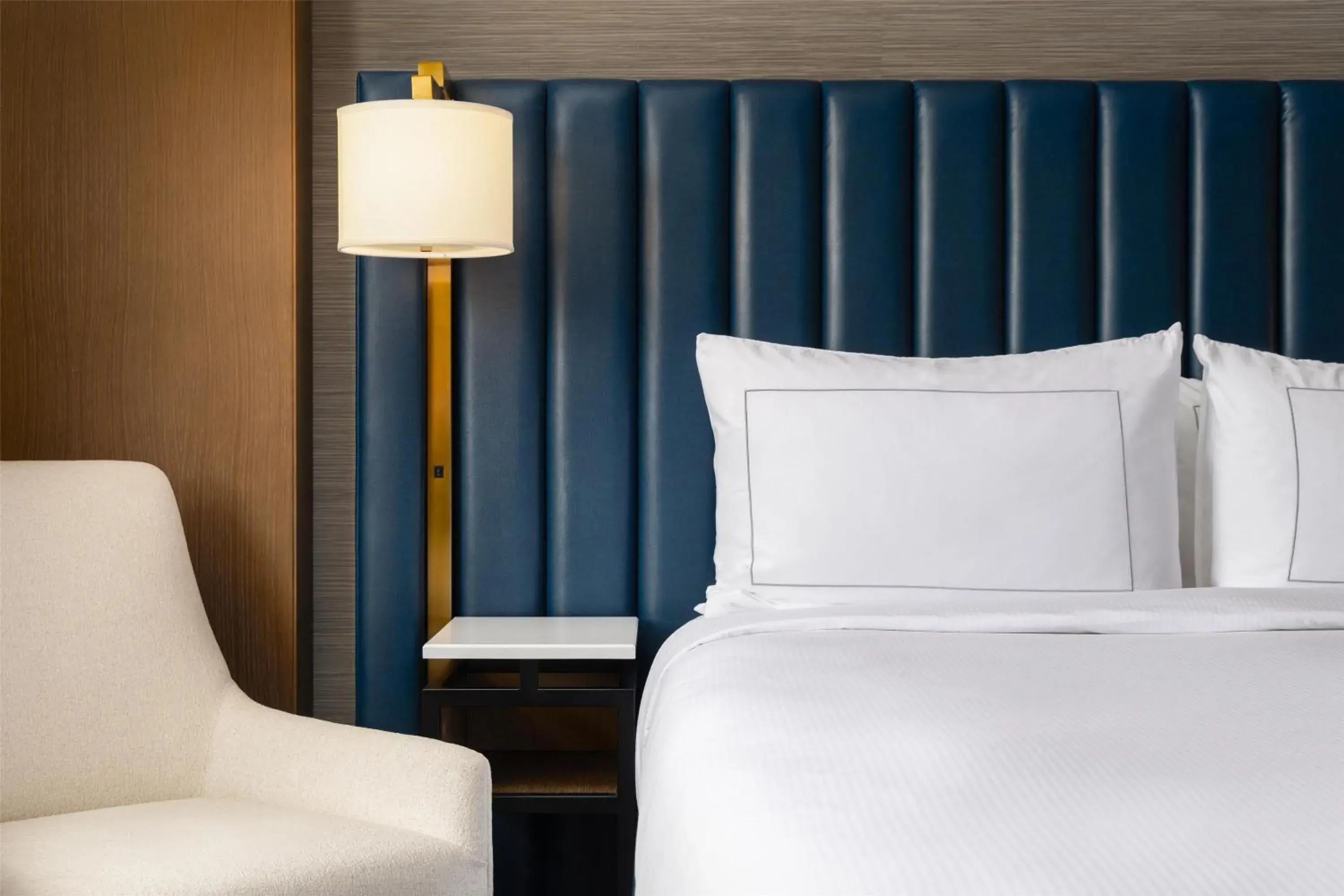 Corner Queen Room with Two Queen Beds in Doubletree By Hilton West Kelowna Corner Queen Room with Two Queen Beds in Doubletree By Hilton West Kelowna