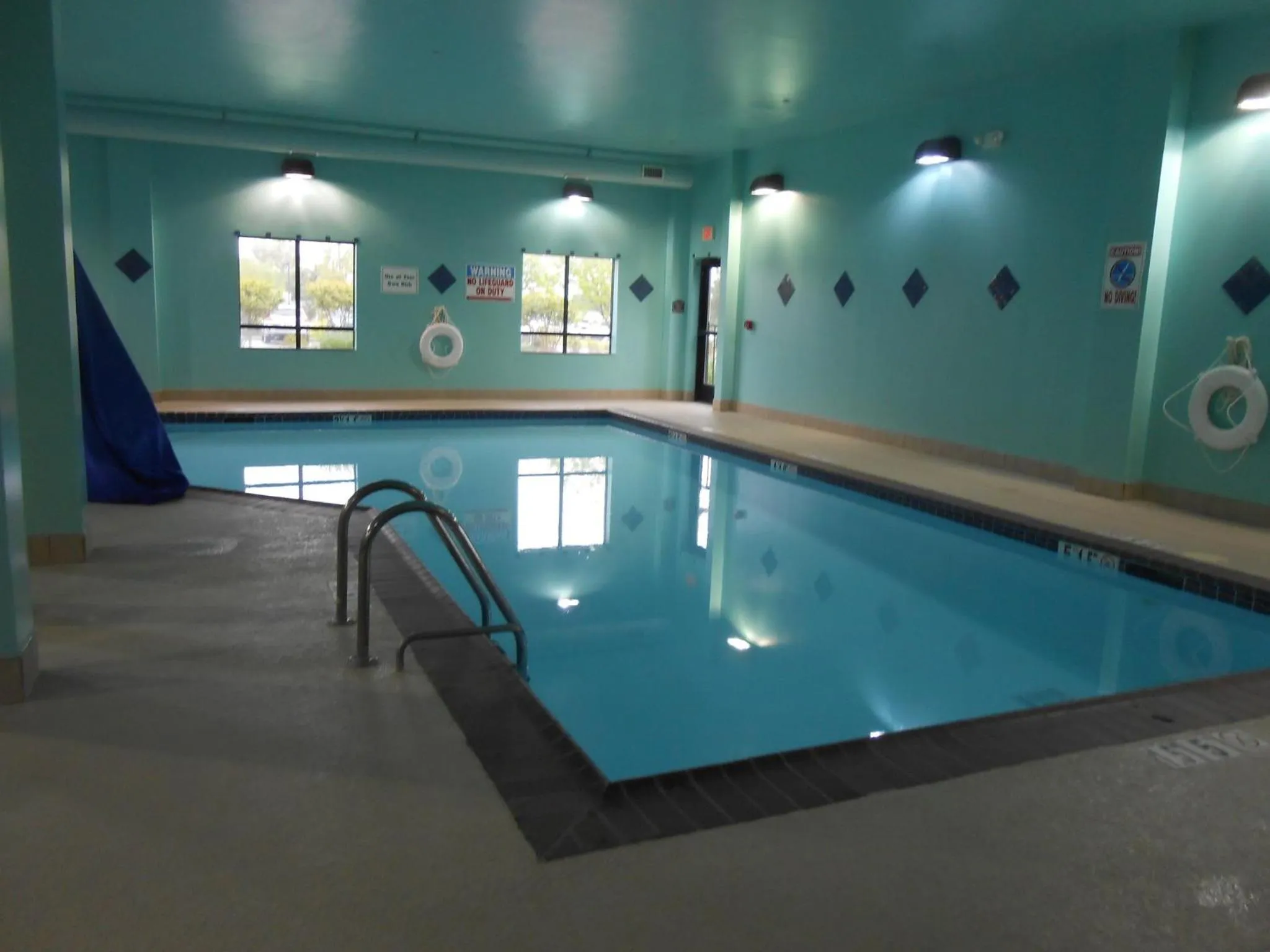 Swimming pool in Holiday Inn Carbondale - Conference Center by IHG