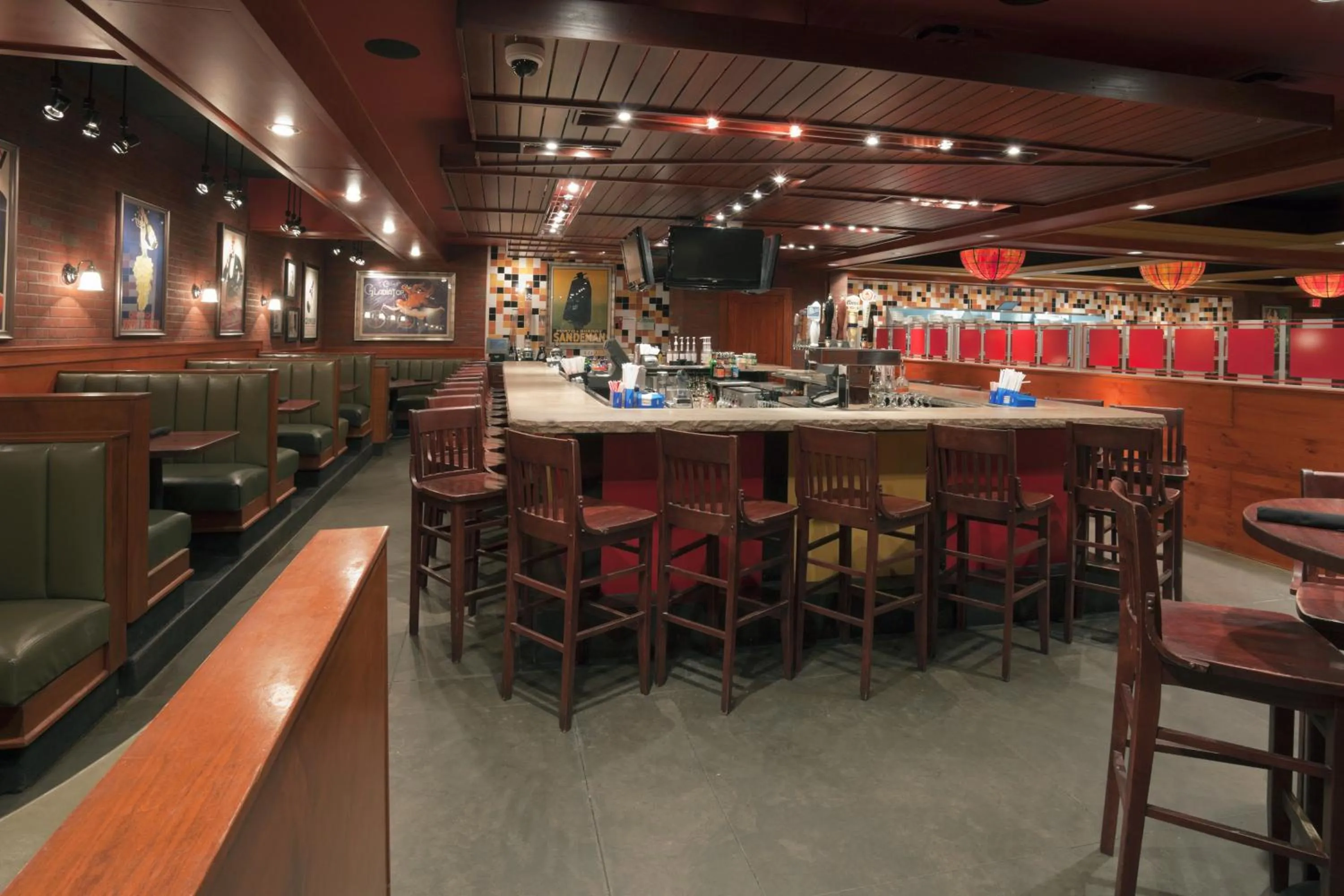 Lounge or bar in Holiday Inn Carbondale - Conference Center by IHG