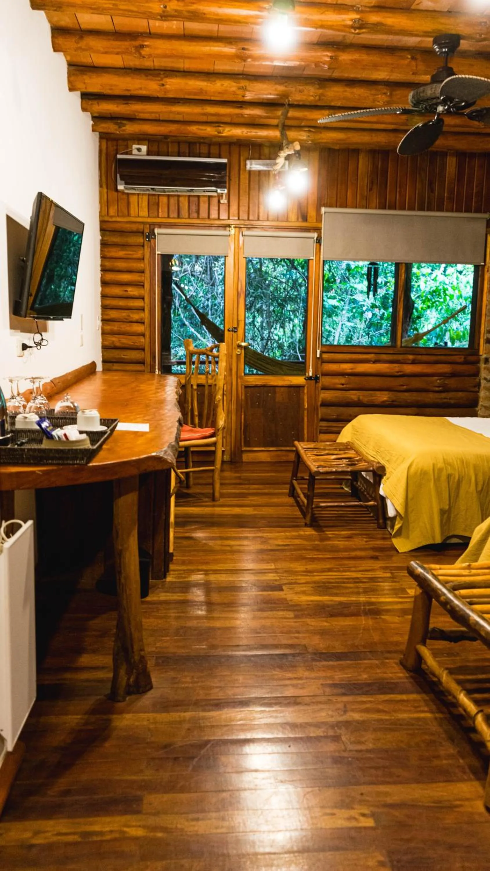Photo of the whole room in La Aldea De La Selva Lodge