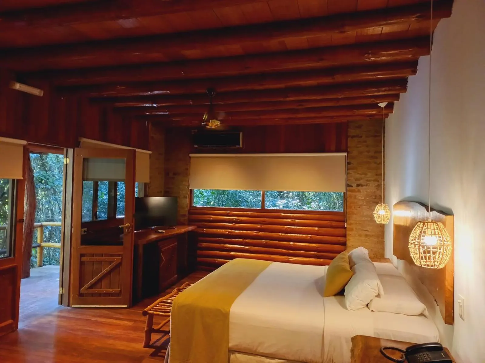 Bed in La Aldea De La Selva Lodge