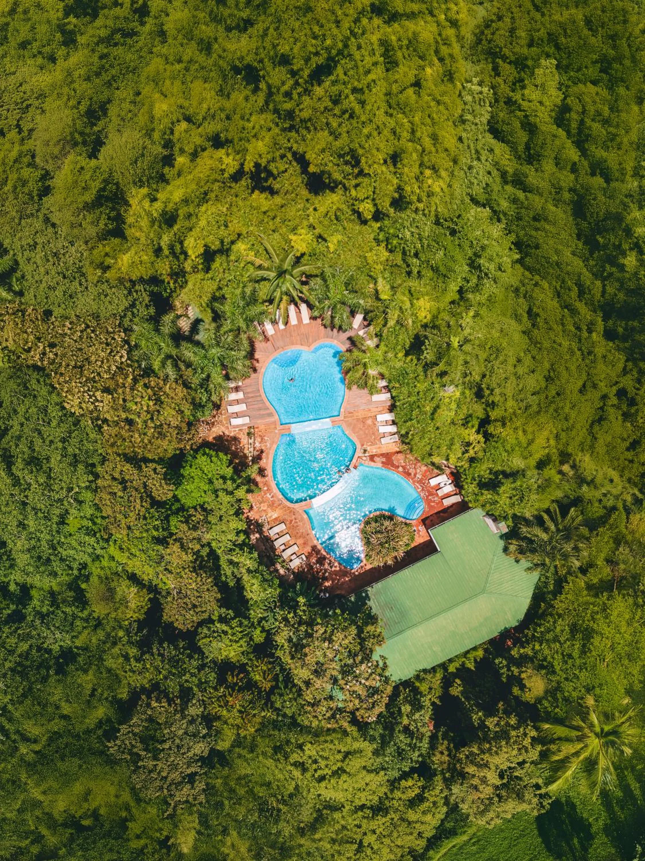 Swimming pool in La Aldea De La Selva Lodge
