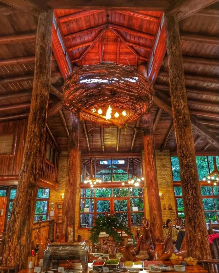 Restaurant/places to eat in La Aldea De La Selva Lodge