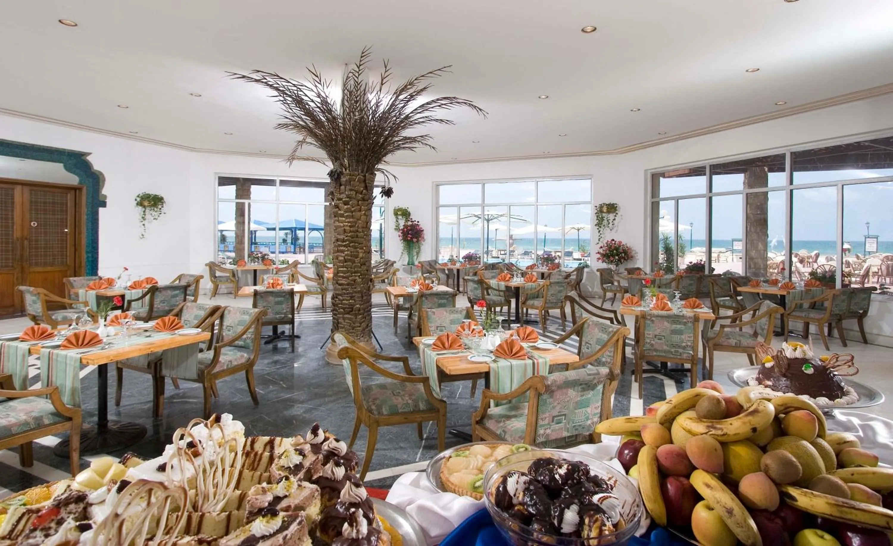 Restaurant/places to eat in Retac El Arish