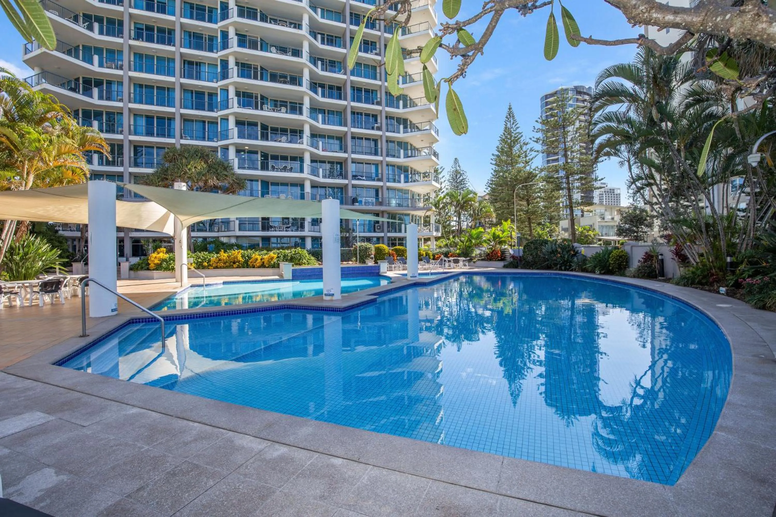 Swimming pool in Oceana On Broadbeach