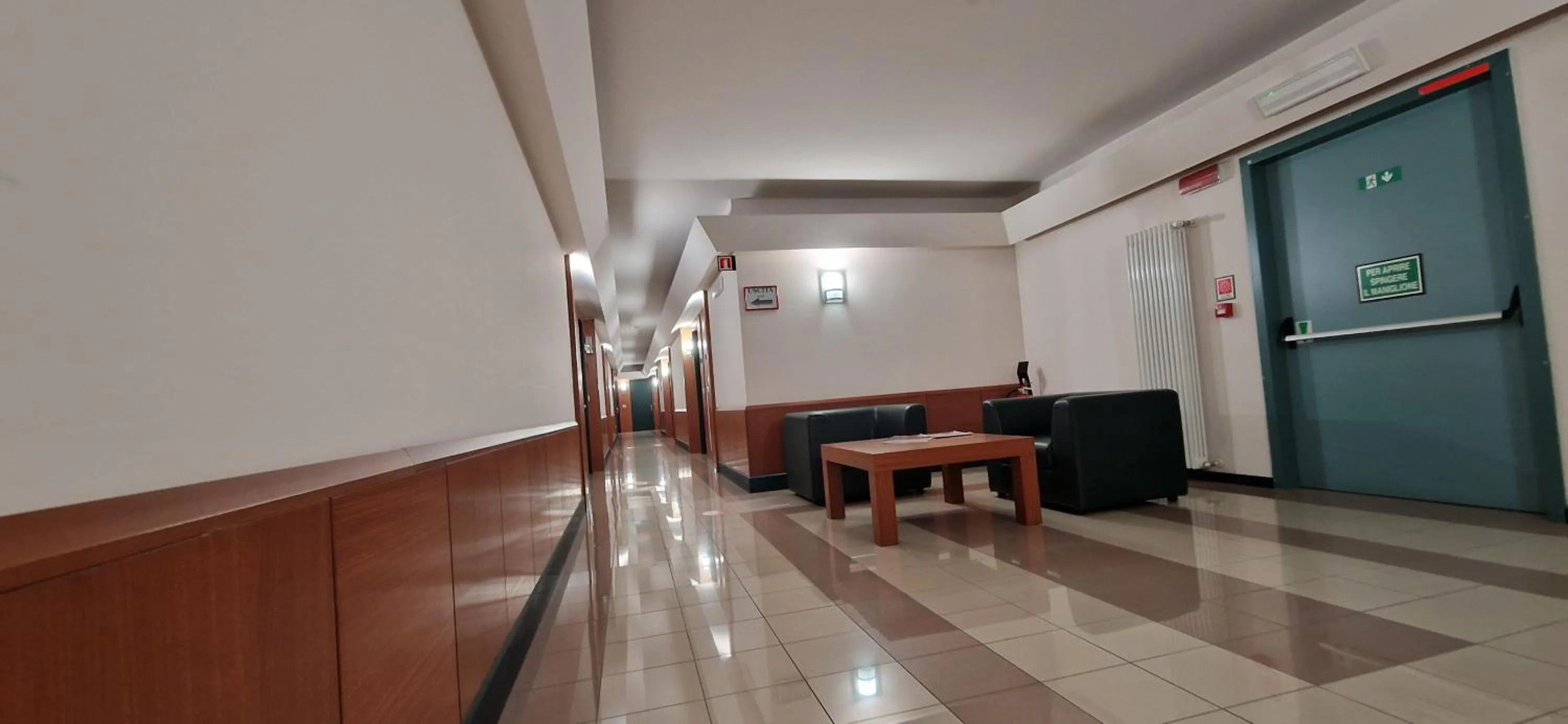 Seating area in Bella Italia Palace Hotel