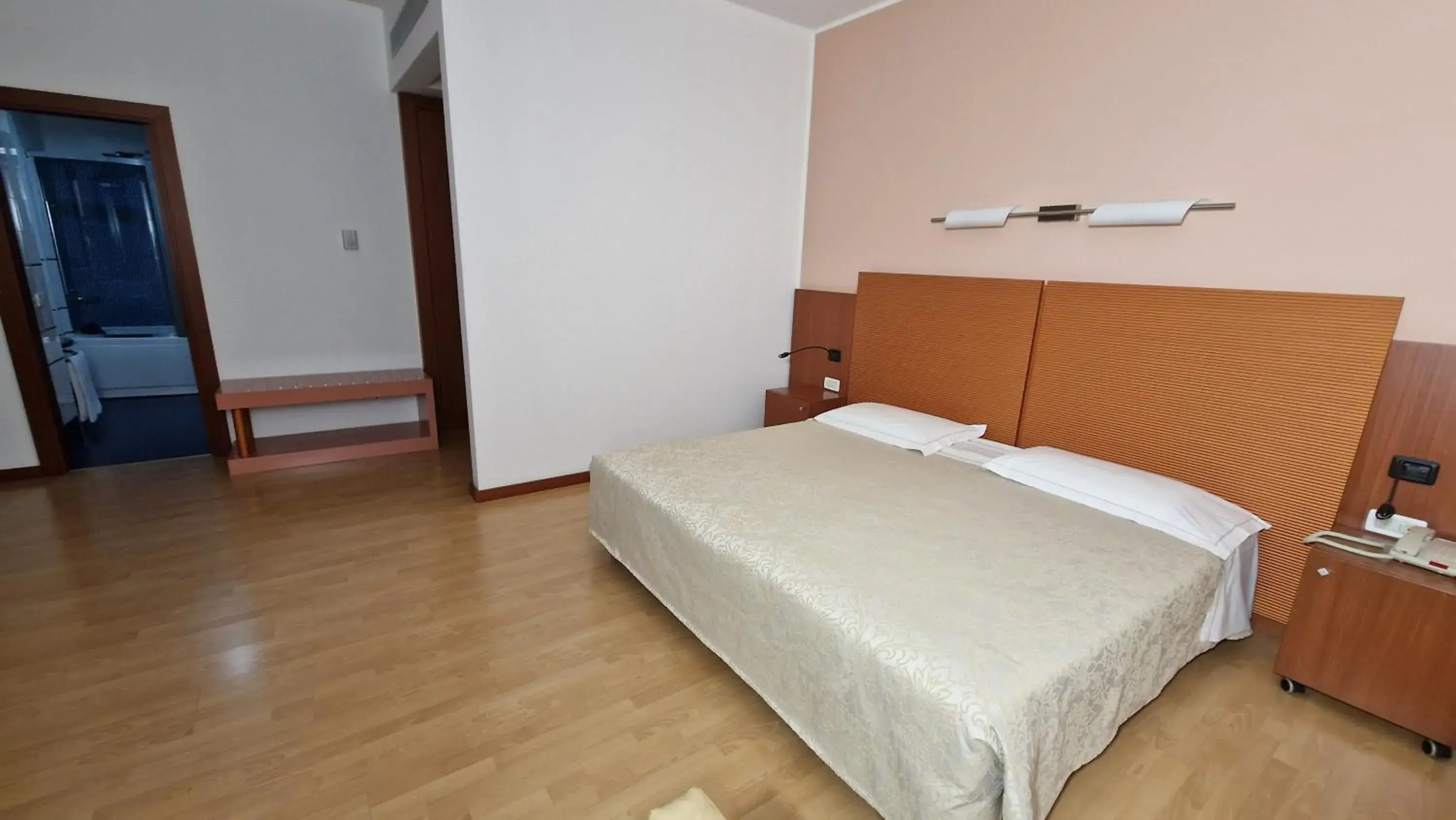 Double Room in Bella Italia Palace Hotel Double Room in Bella Italia Palace Hotel