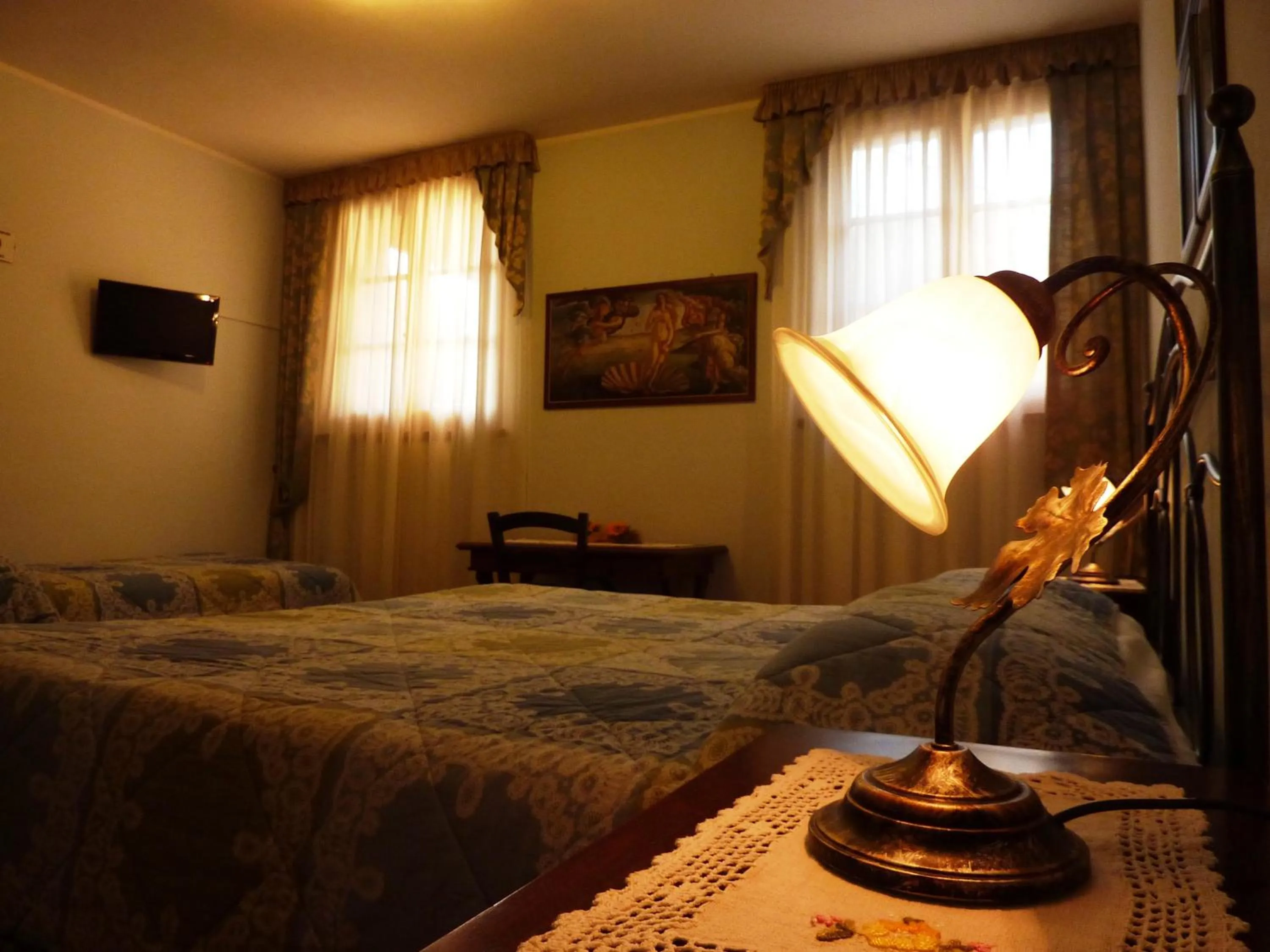 Decorative detail, Bed in B&B Casale Virgili