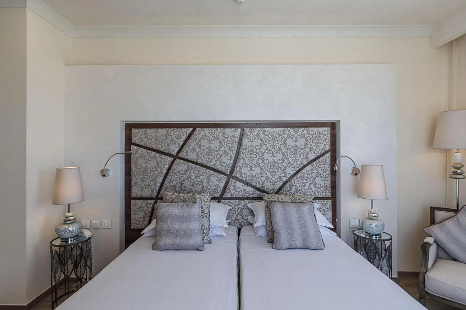 Bedroom, Bed in Osborne Hotel