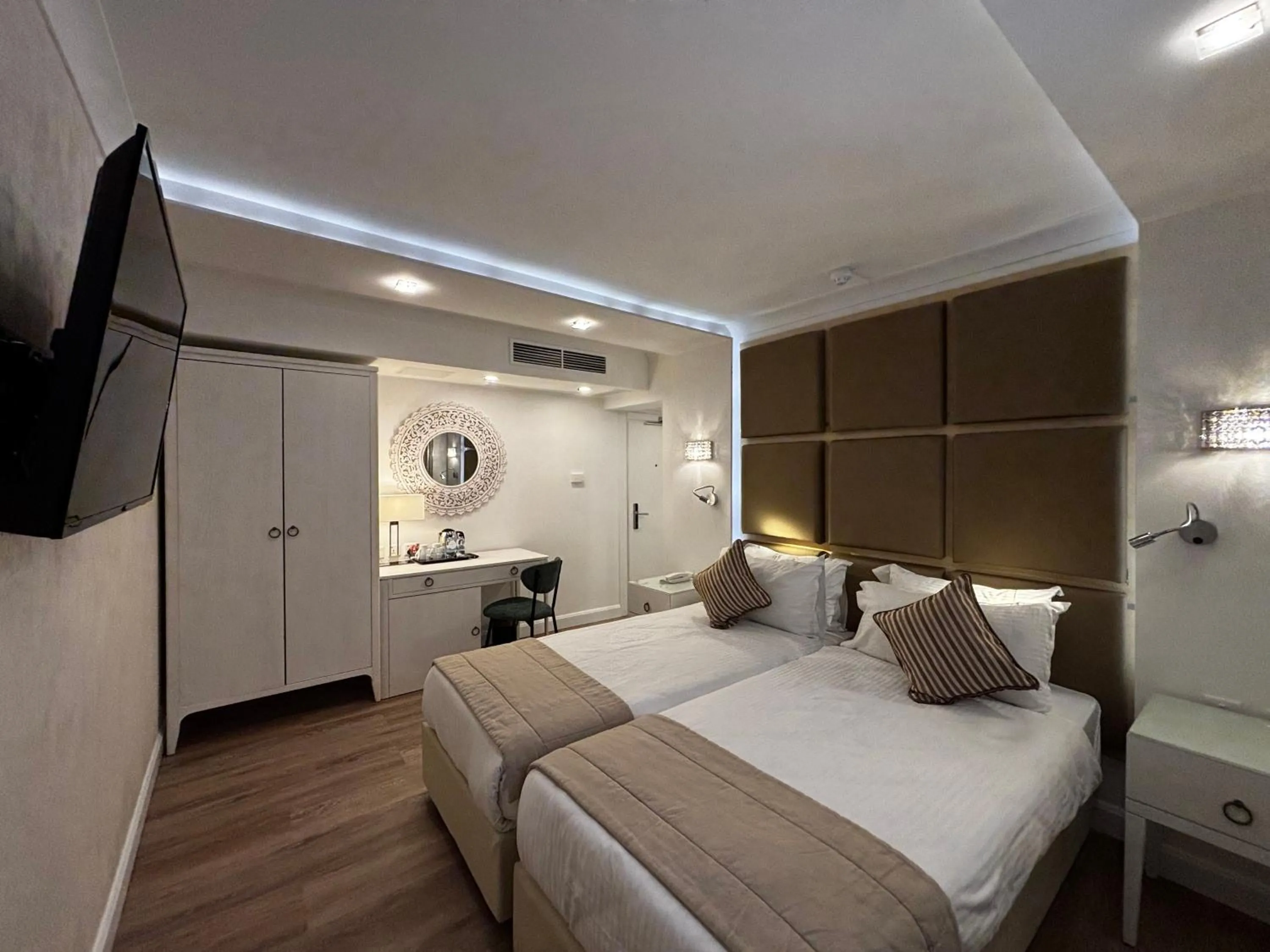 Bed in Osborne Hotel