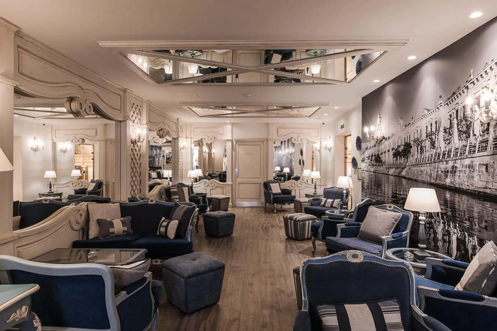 Lounge or bar in Osborne Hotel