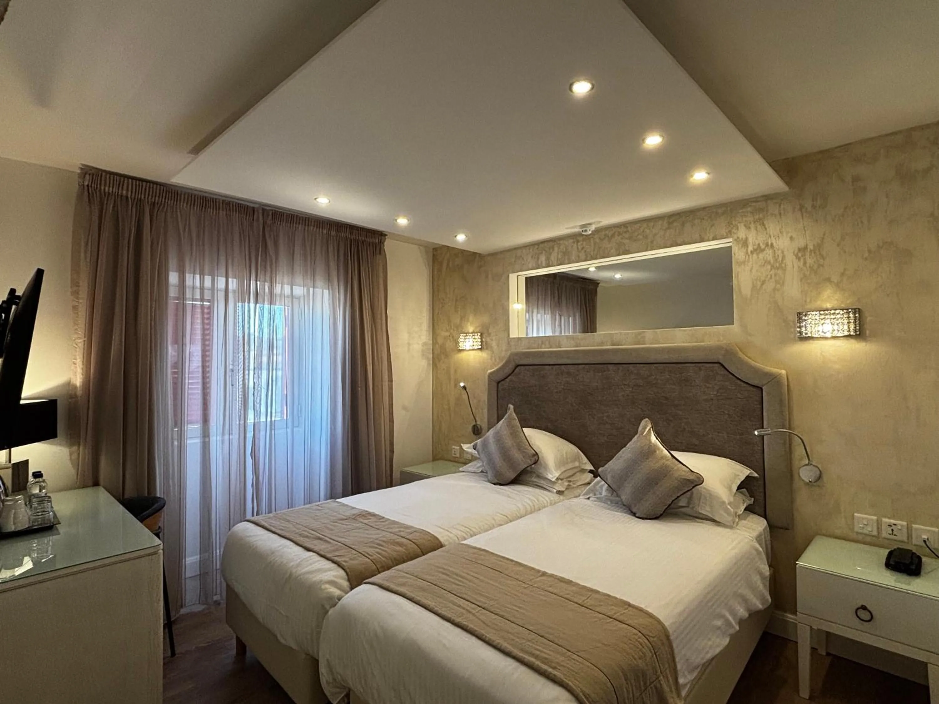 Bed in Osborne Hotel