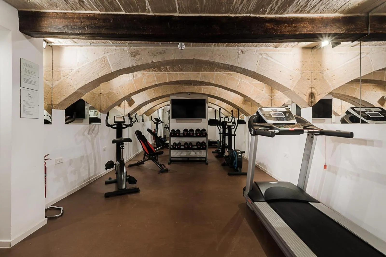Fitness centre/facilities in Osborne Hotel
