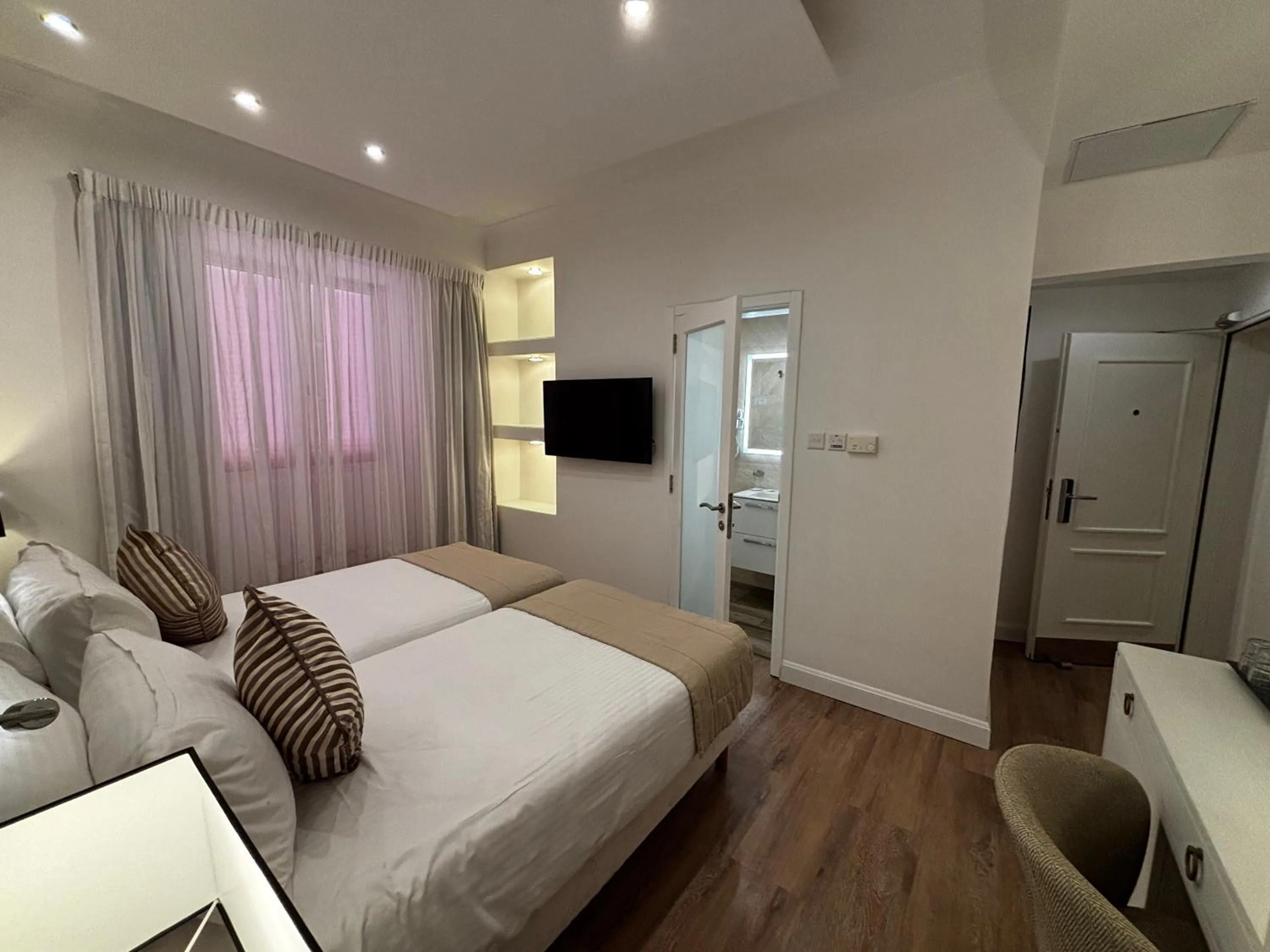 Bed in Osborne Hotel