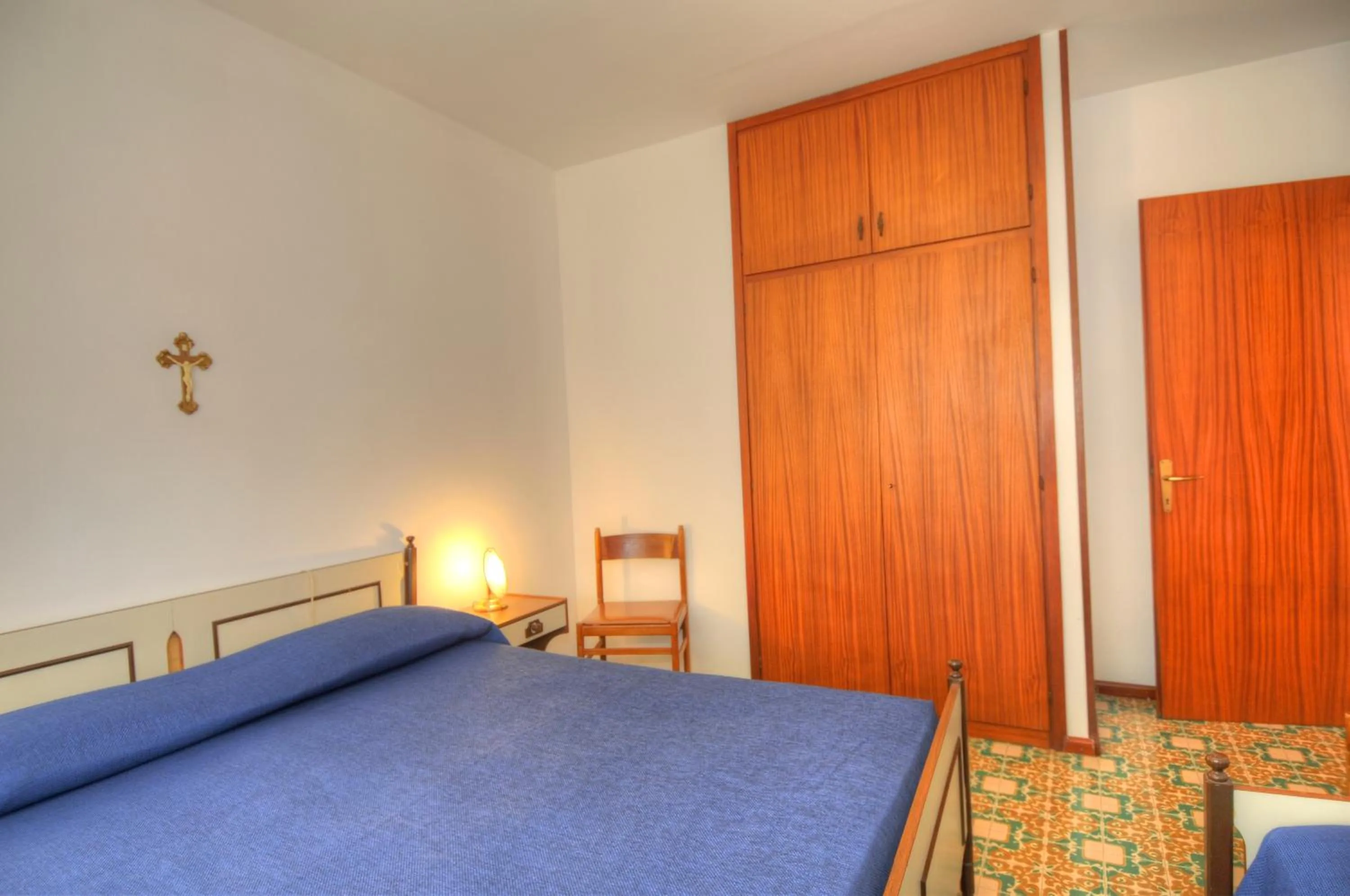 Photo of the whole room, Bed in Residence Villa Laura