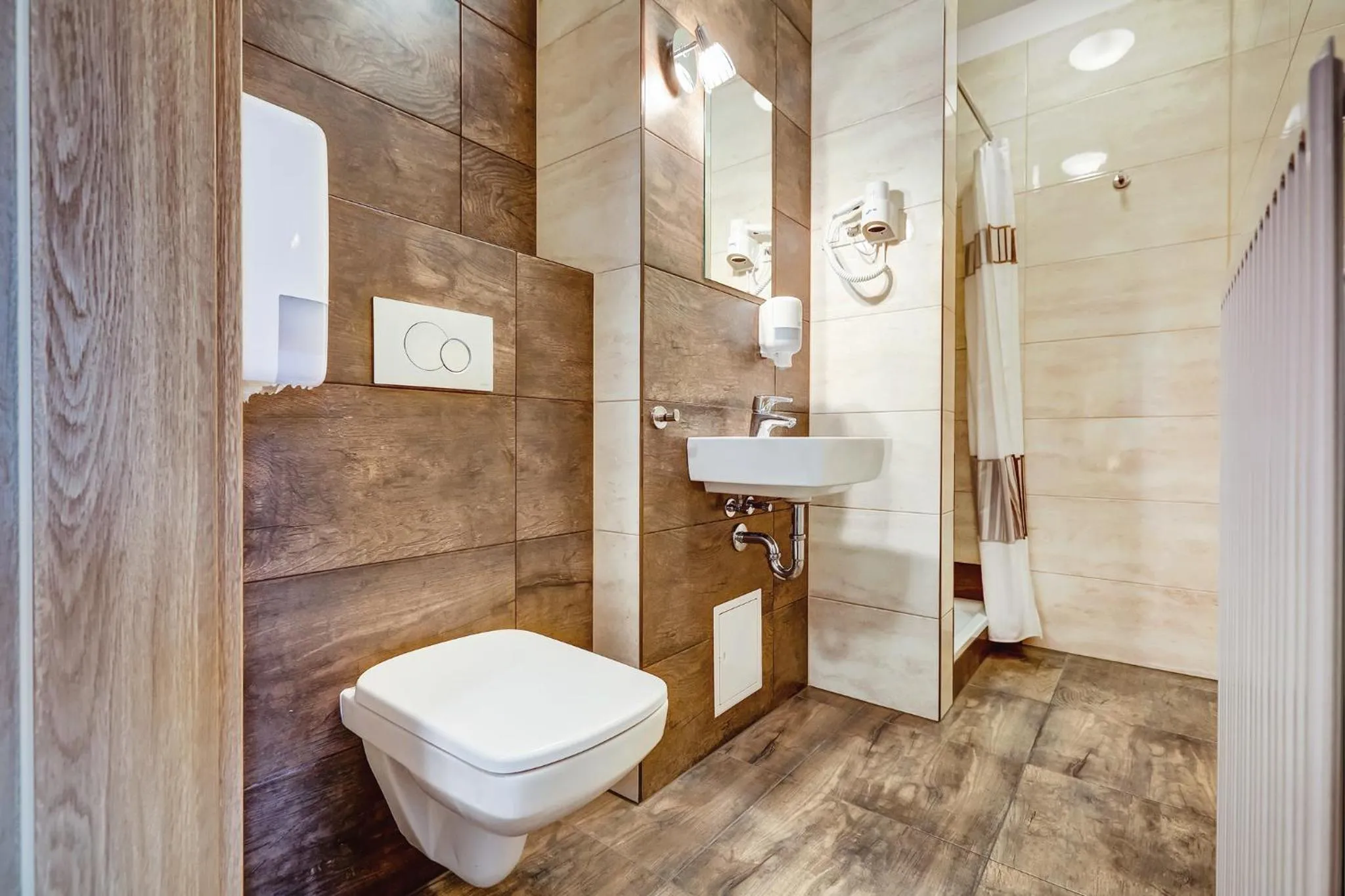 Shower in Smart2Stay Pod Lipami