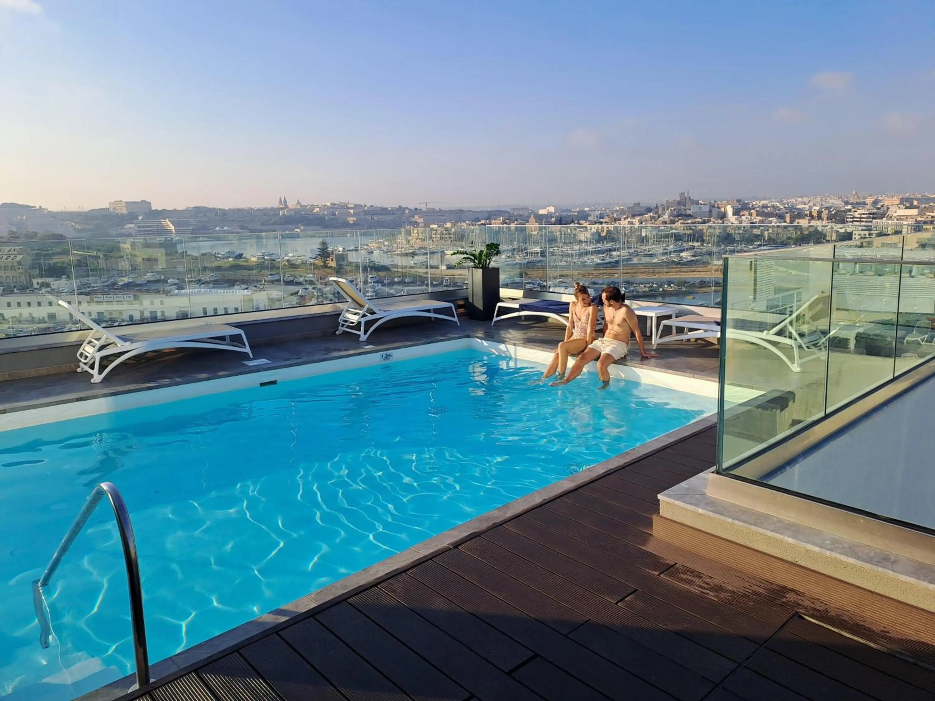Swimming pool in Verdi Gzira Promenade