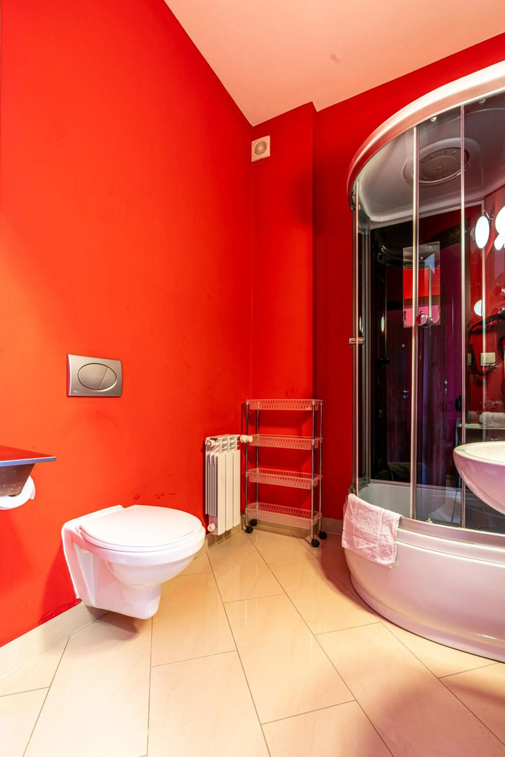 Shower in Leśny Dworek Biały Dunajec