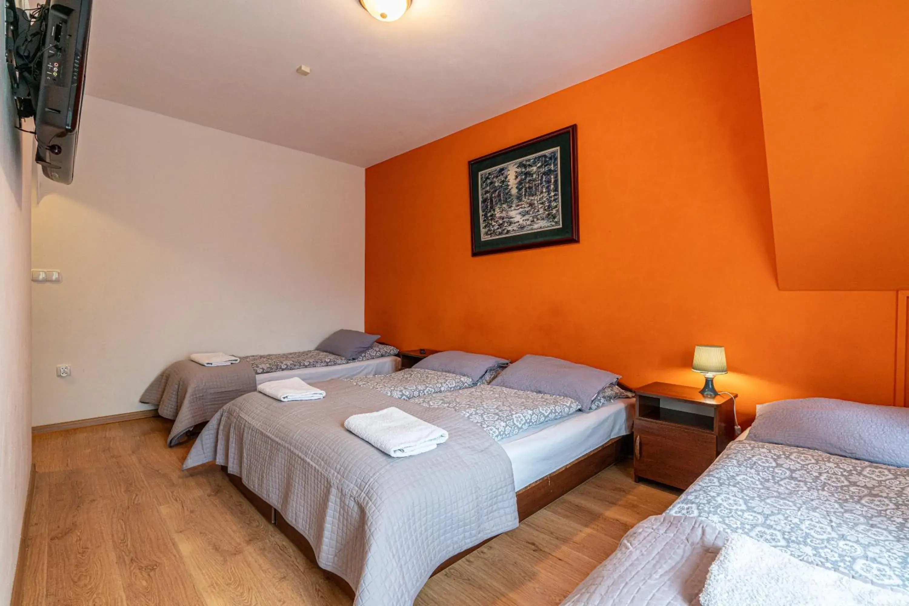 Quadruple Room with Mountain View - single occupancy in Leśny Dworek Biały Dunajec Quadruple Room with Mountain View - single occupancy in Leśny Dworek Biały Dunajec