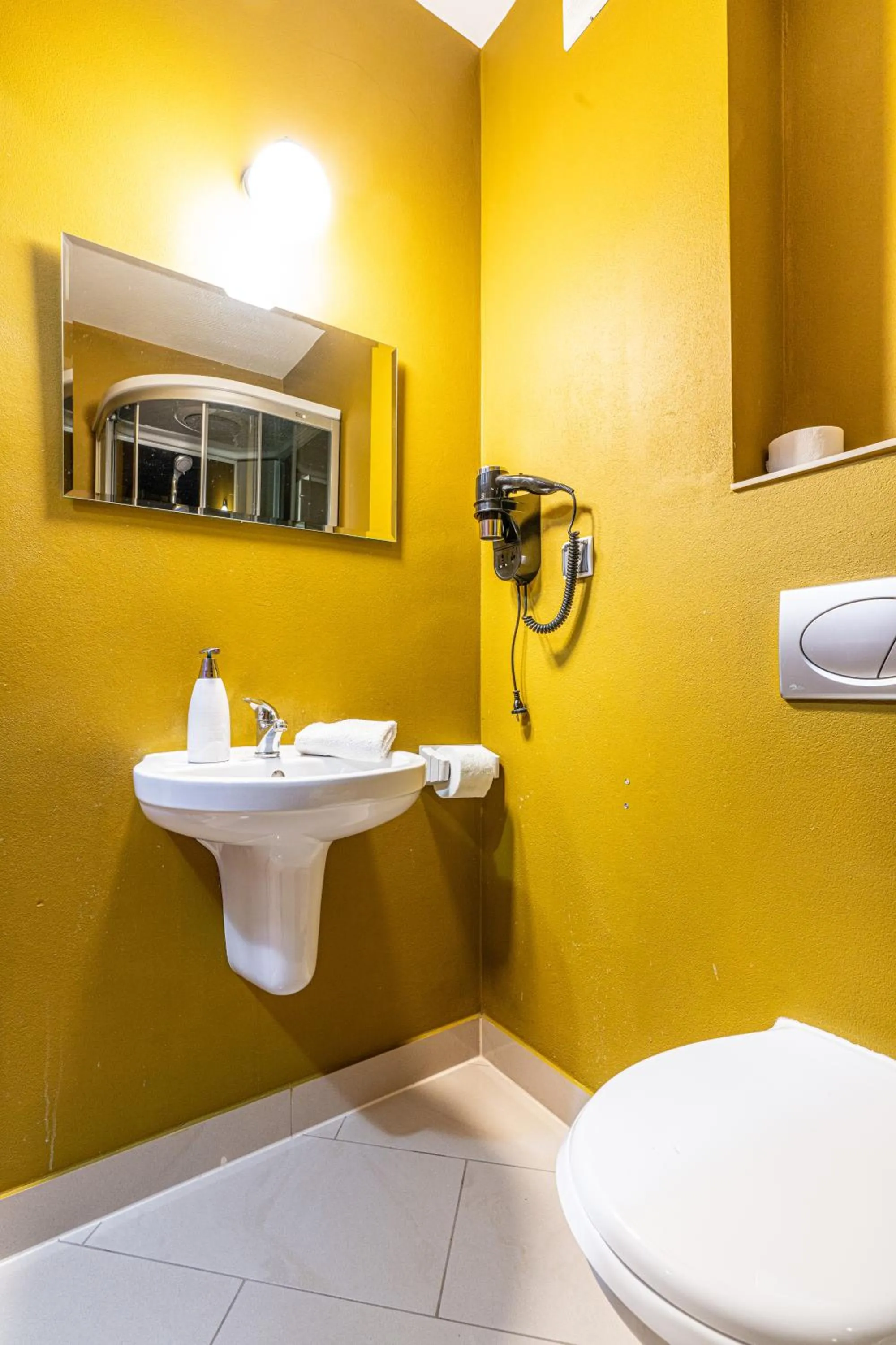 Shower in Leśny Dworek Biały Dunajec