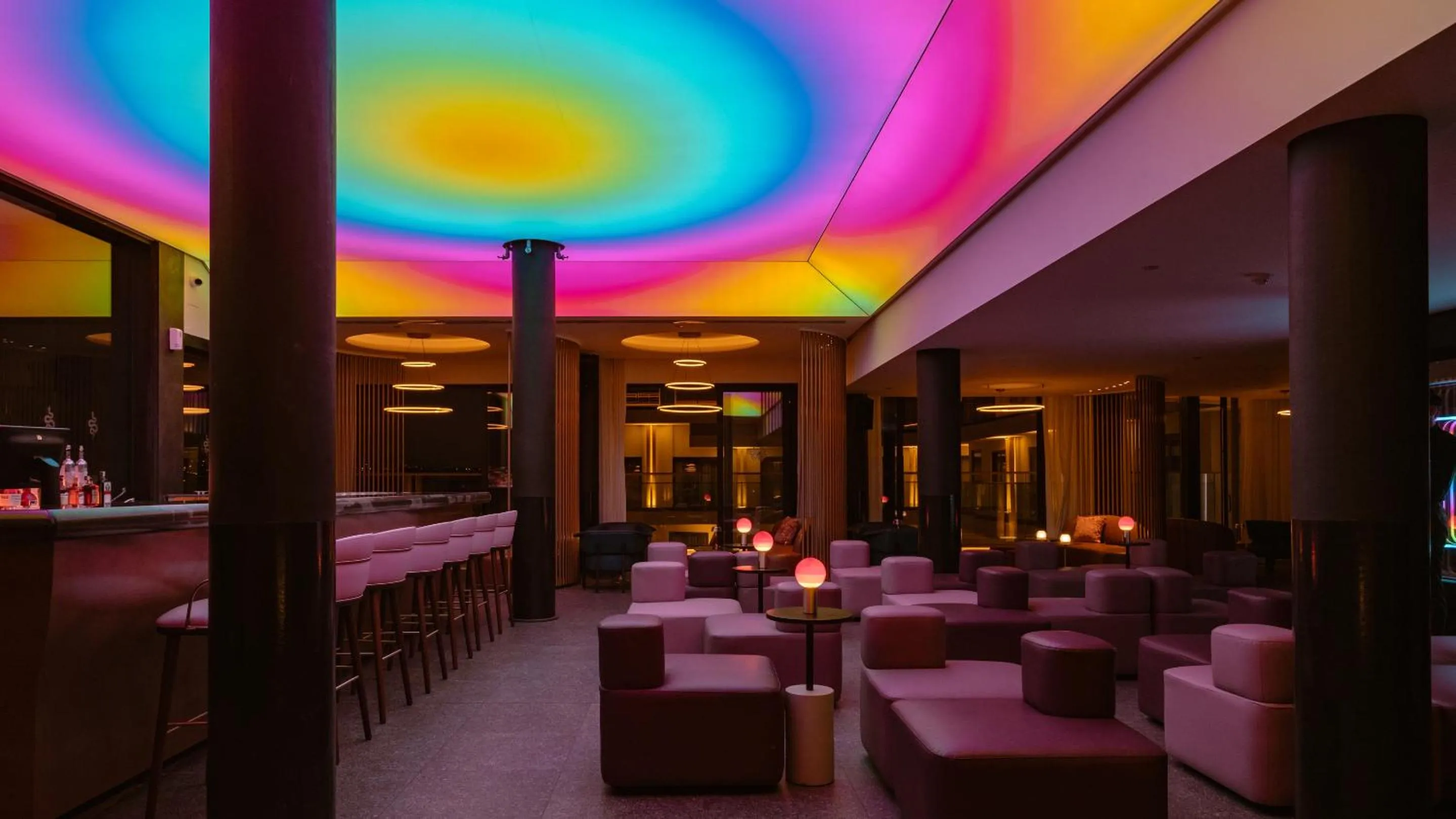 Nightclub / DJ in AX ODYCY Hotel