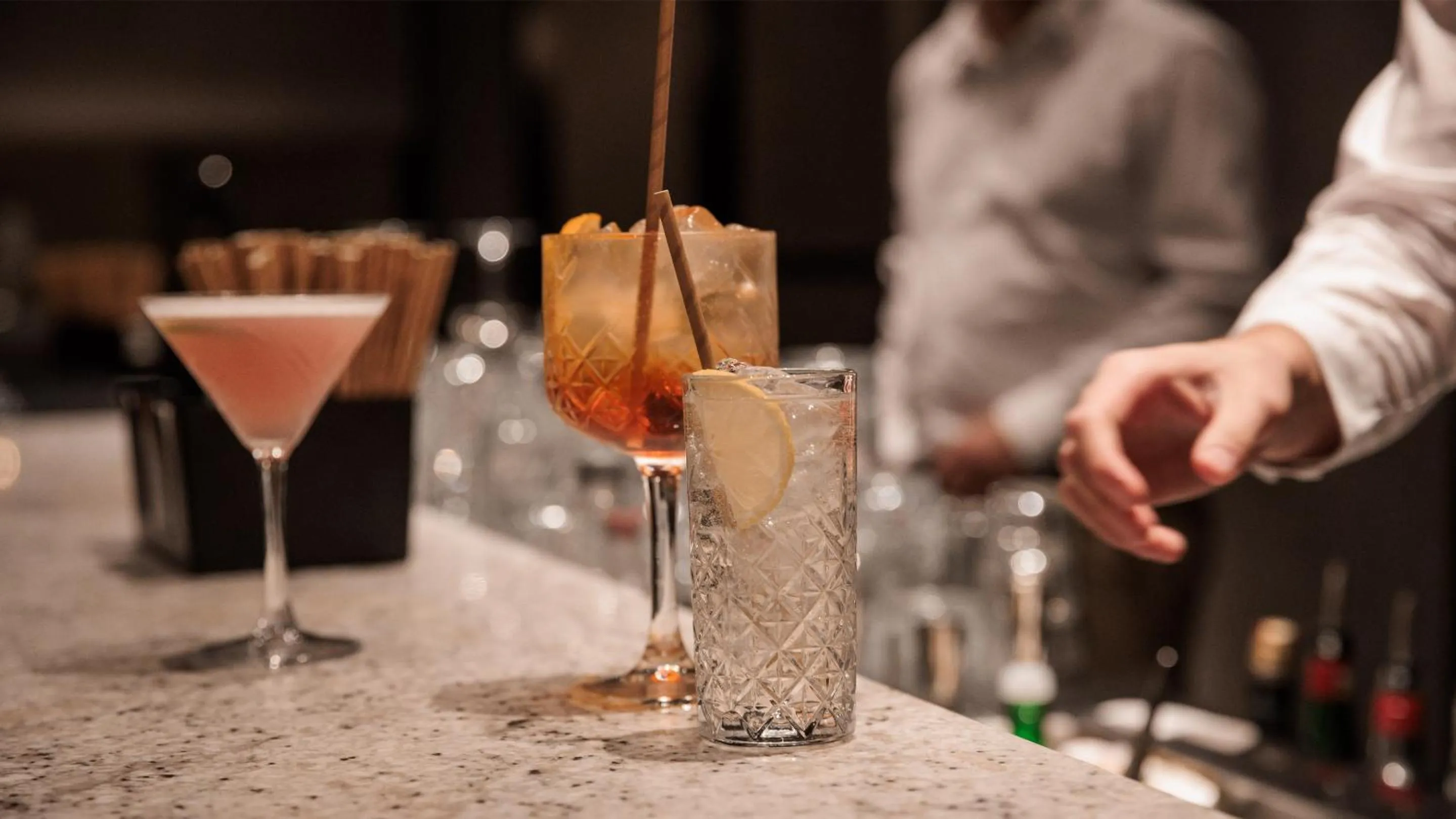 Restaurant/places to eat in AX ODYCY Hotel