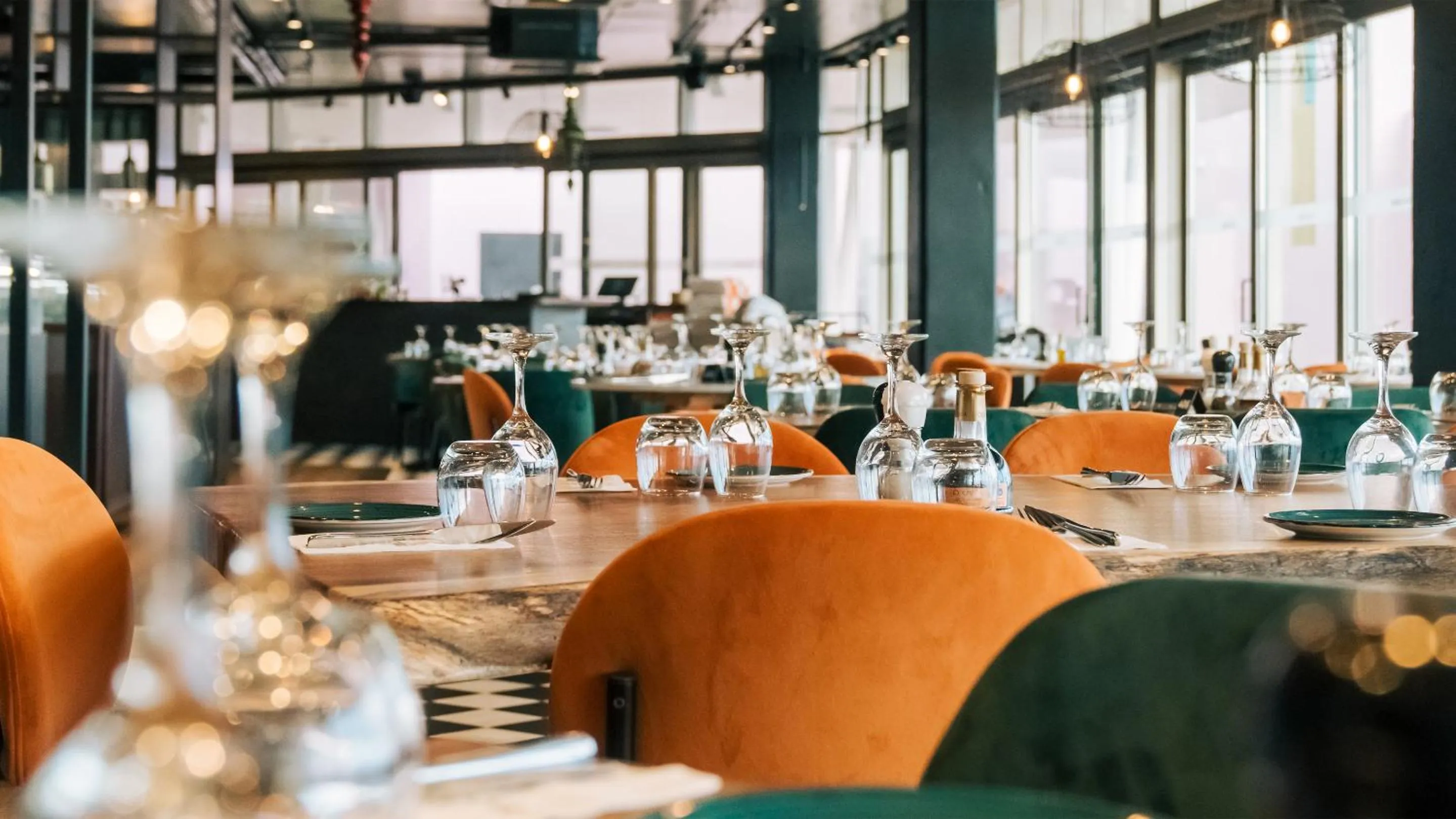 Restaurant/places to eat in AX ODYCY Hotel