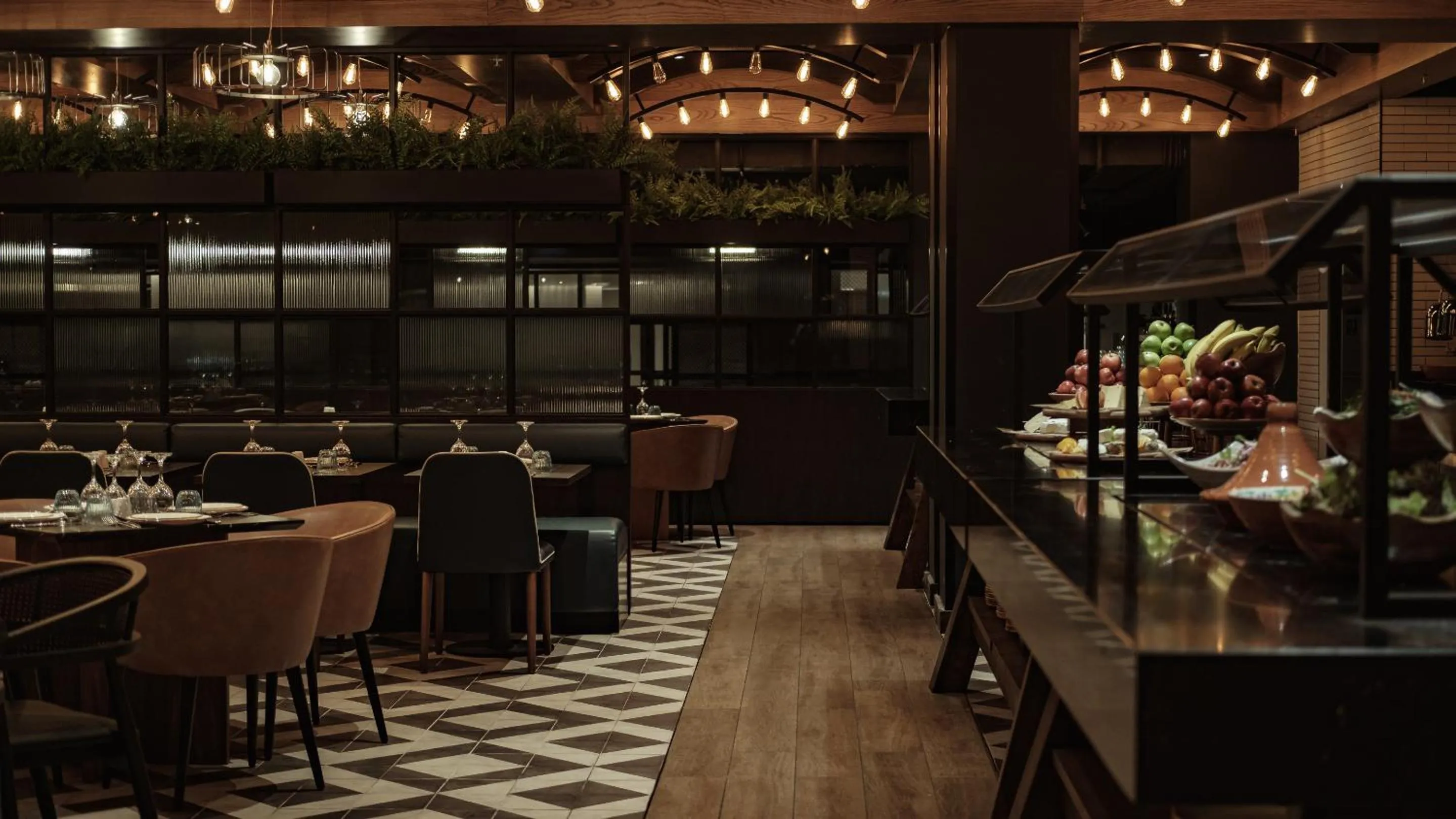 Restaurant/places to eat in AX ODYCY Hotel