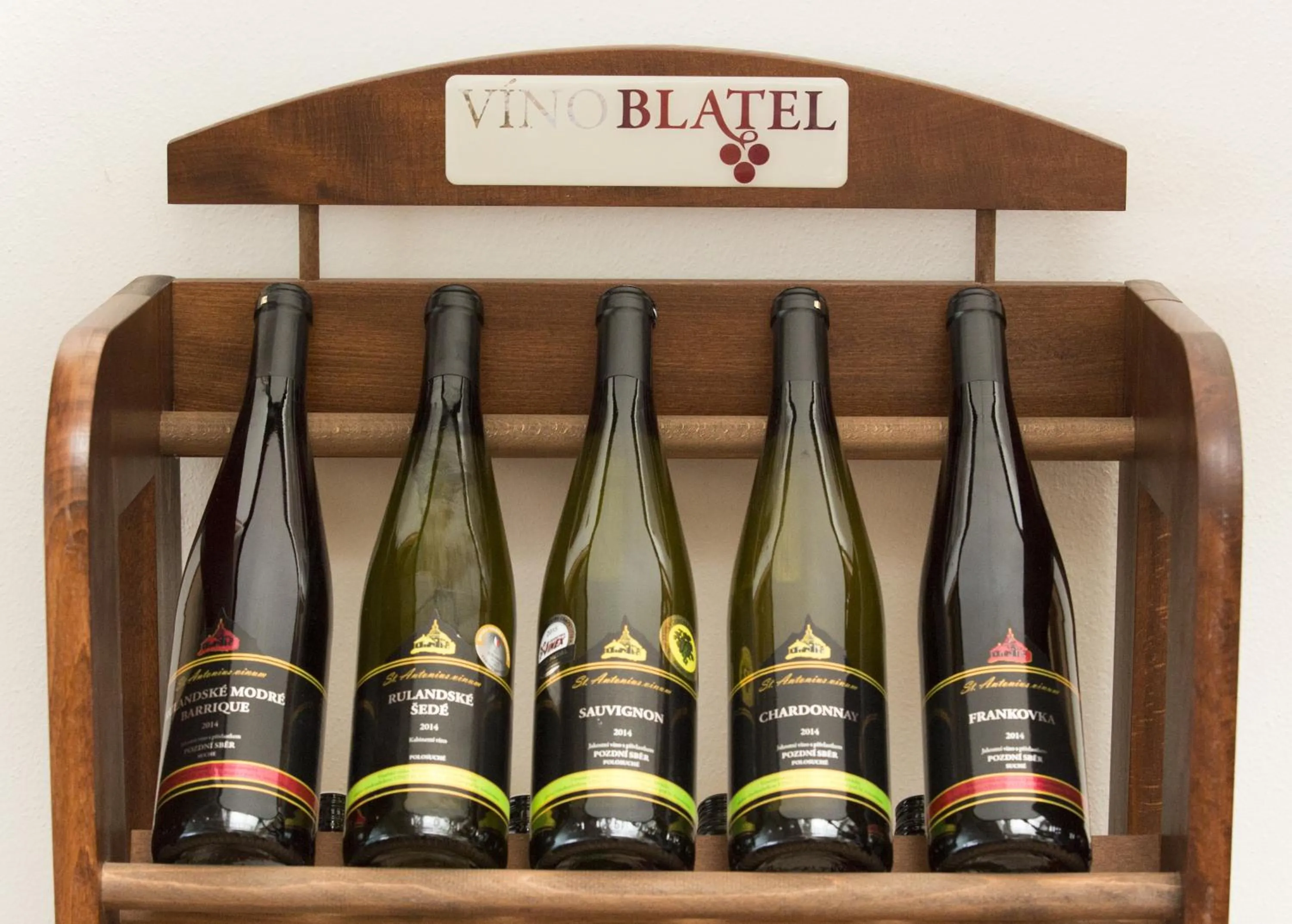 Decorative detail in Hotel Atrium