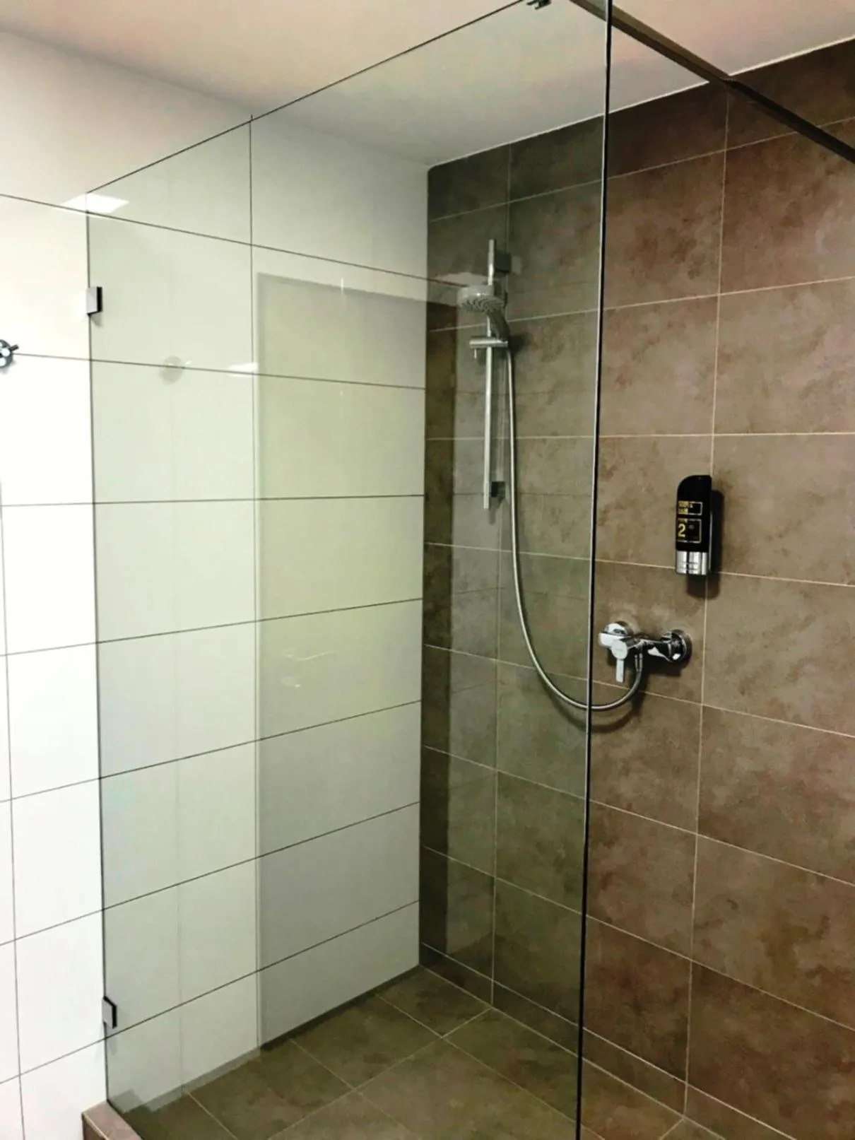 Shower in Hotel Atrium