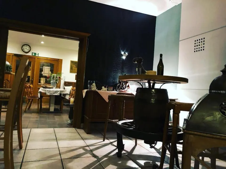 Decorative detail in Das kleine Landhotel