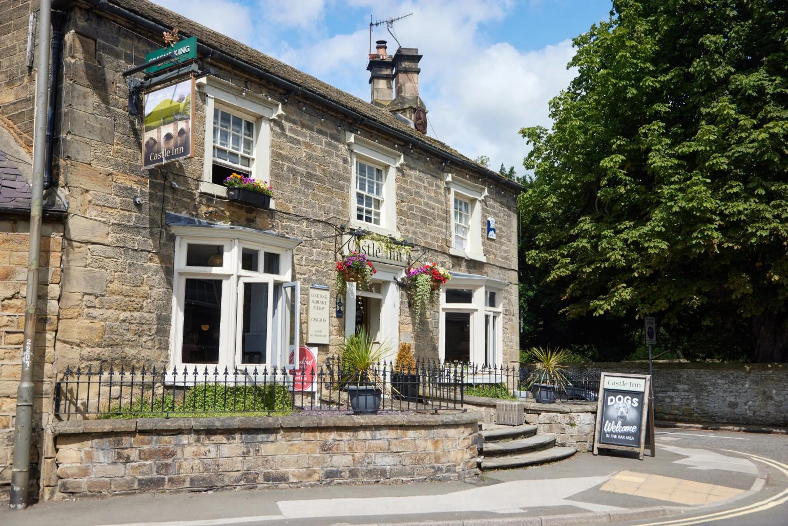 Property building in Castle Inn by Greene King Inns