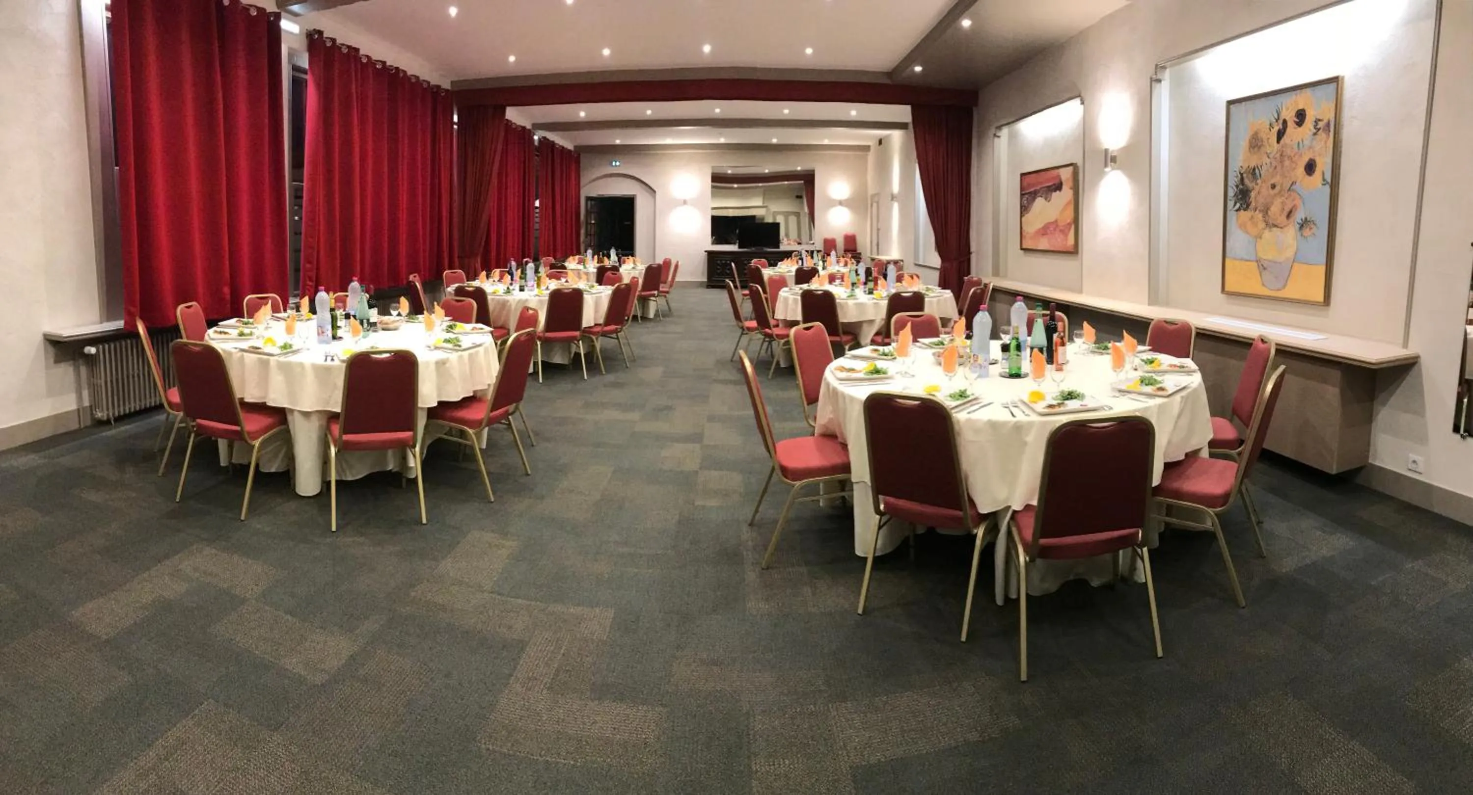 Banquet/Function facilities in Hotel Chiffre