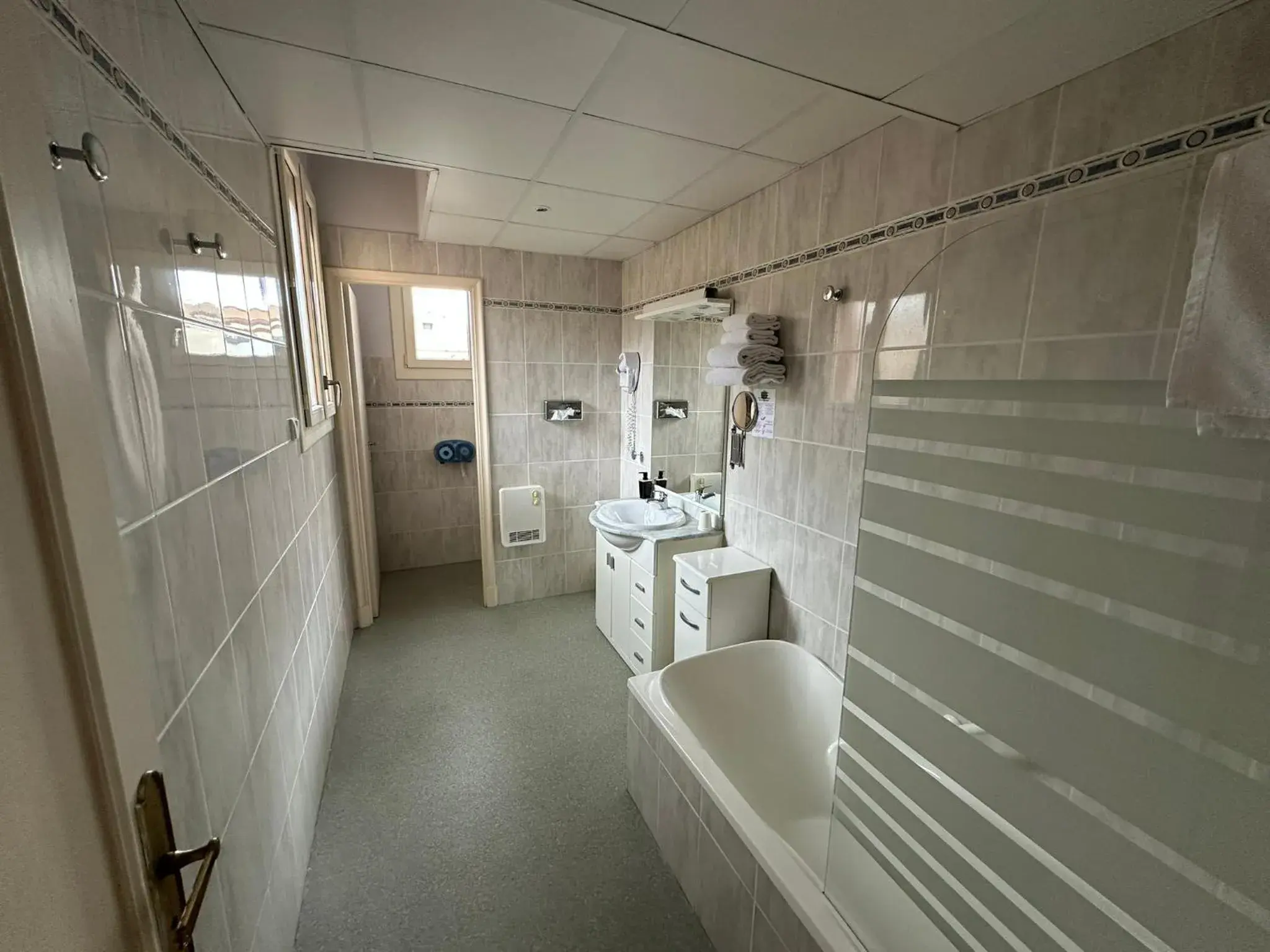 Superior Twin Room in Hotel Chiffre Superior Twin Room in Hotel Chiffre