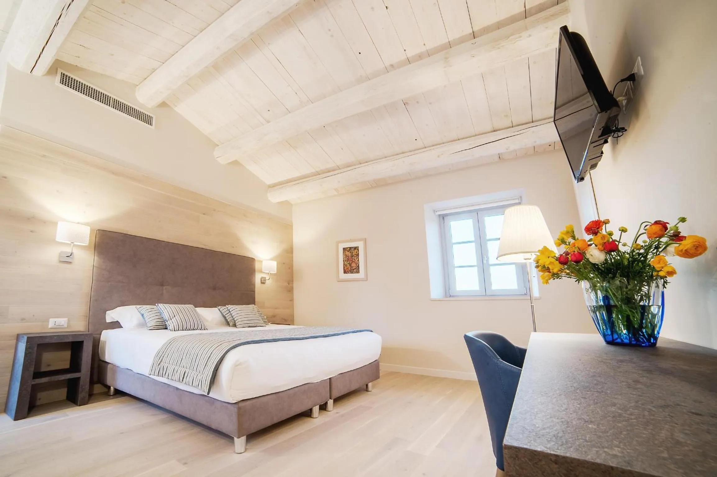 TV and multimedia, Bed in Agromarino