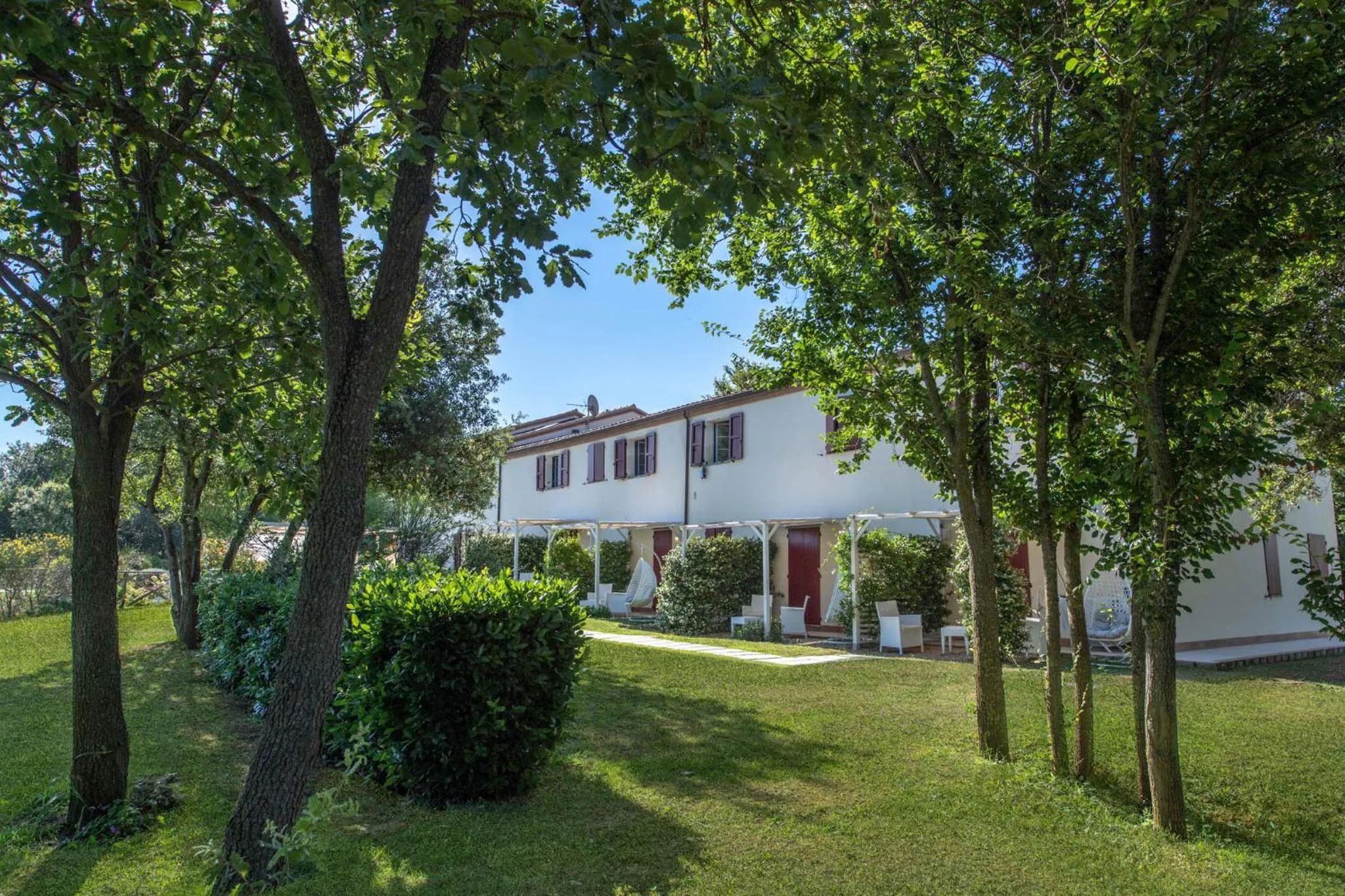 Property building in Agromarino