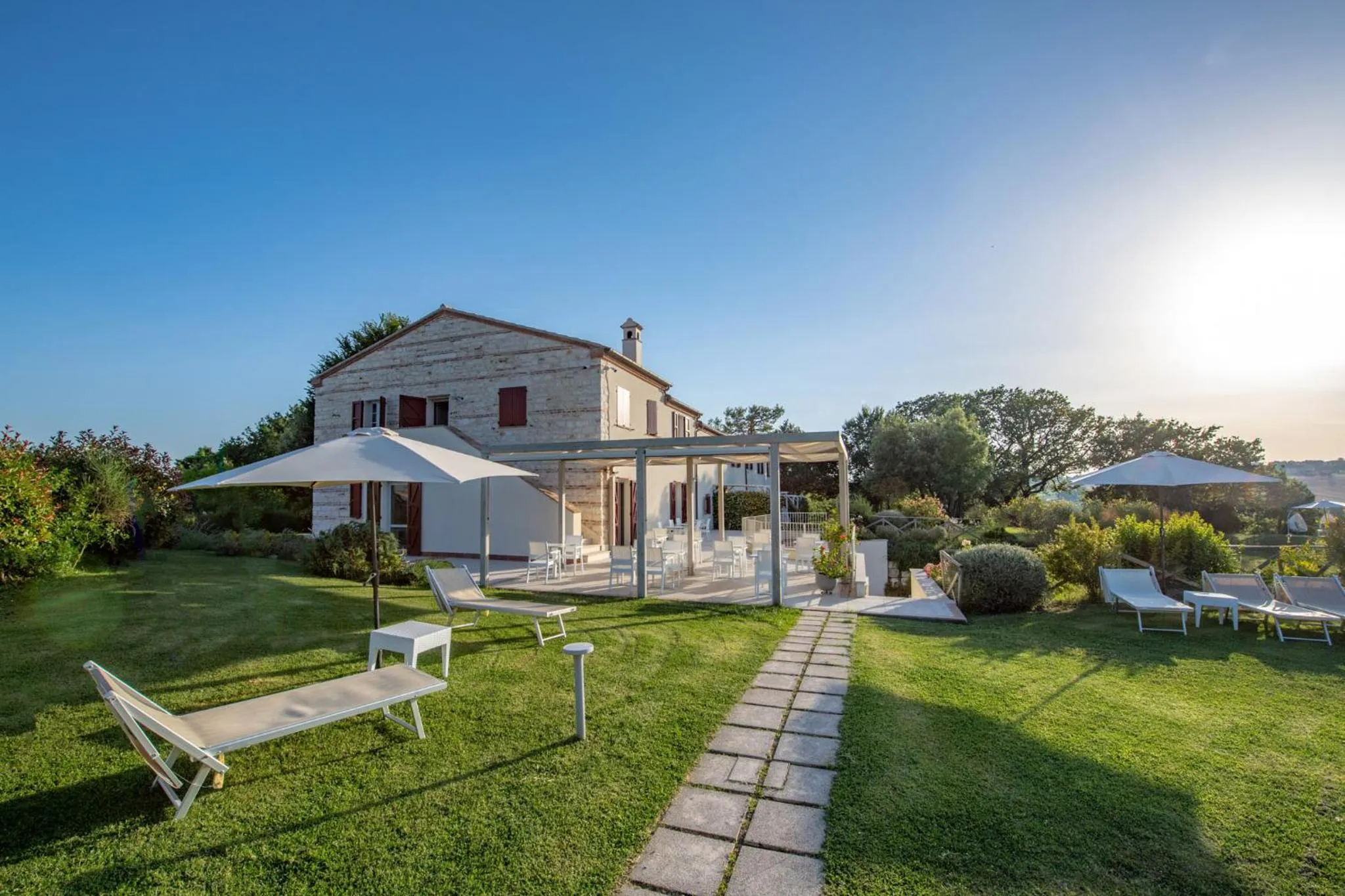 Property building in Agromarino