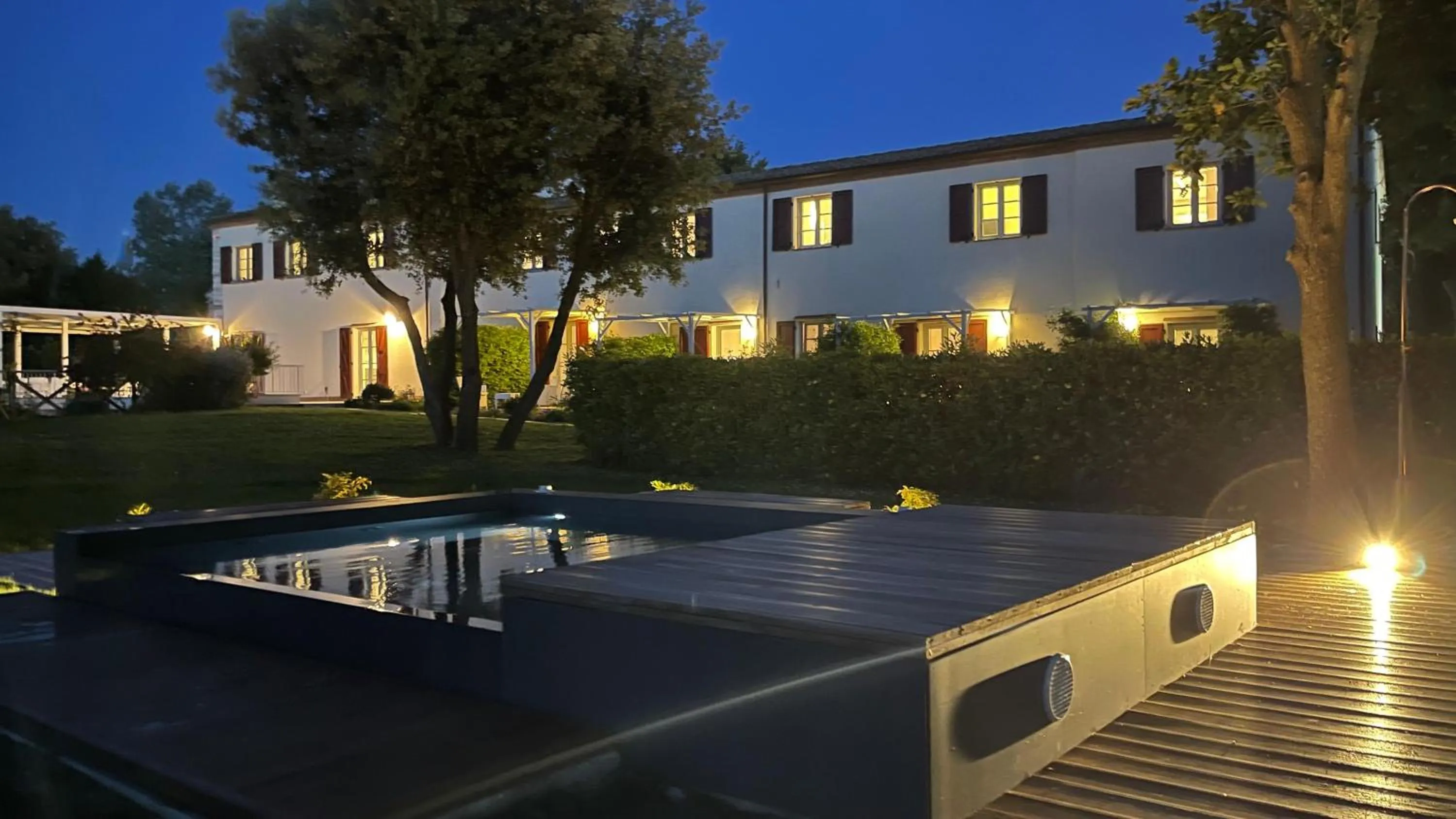 Property building in Agromarino