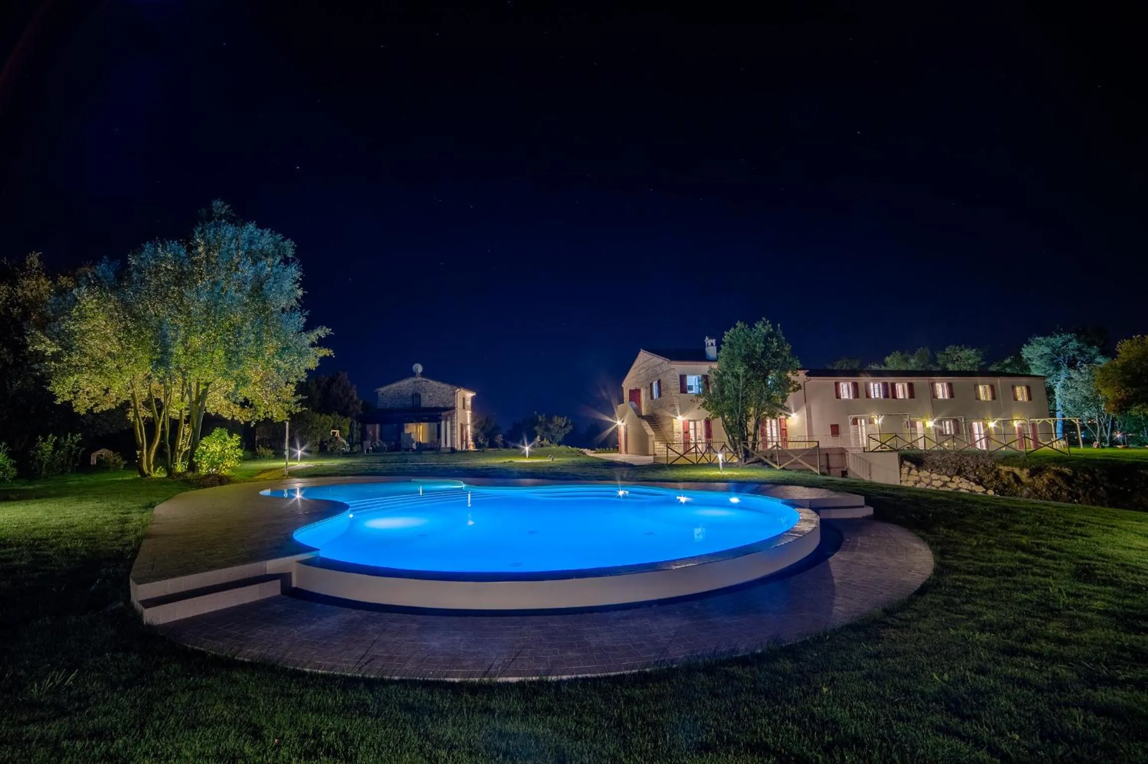 Property building in Agromarino