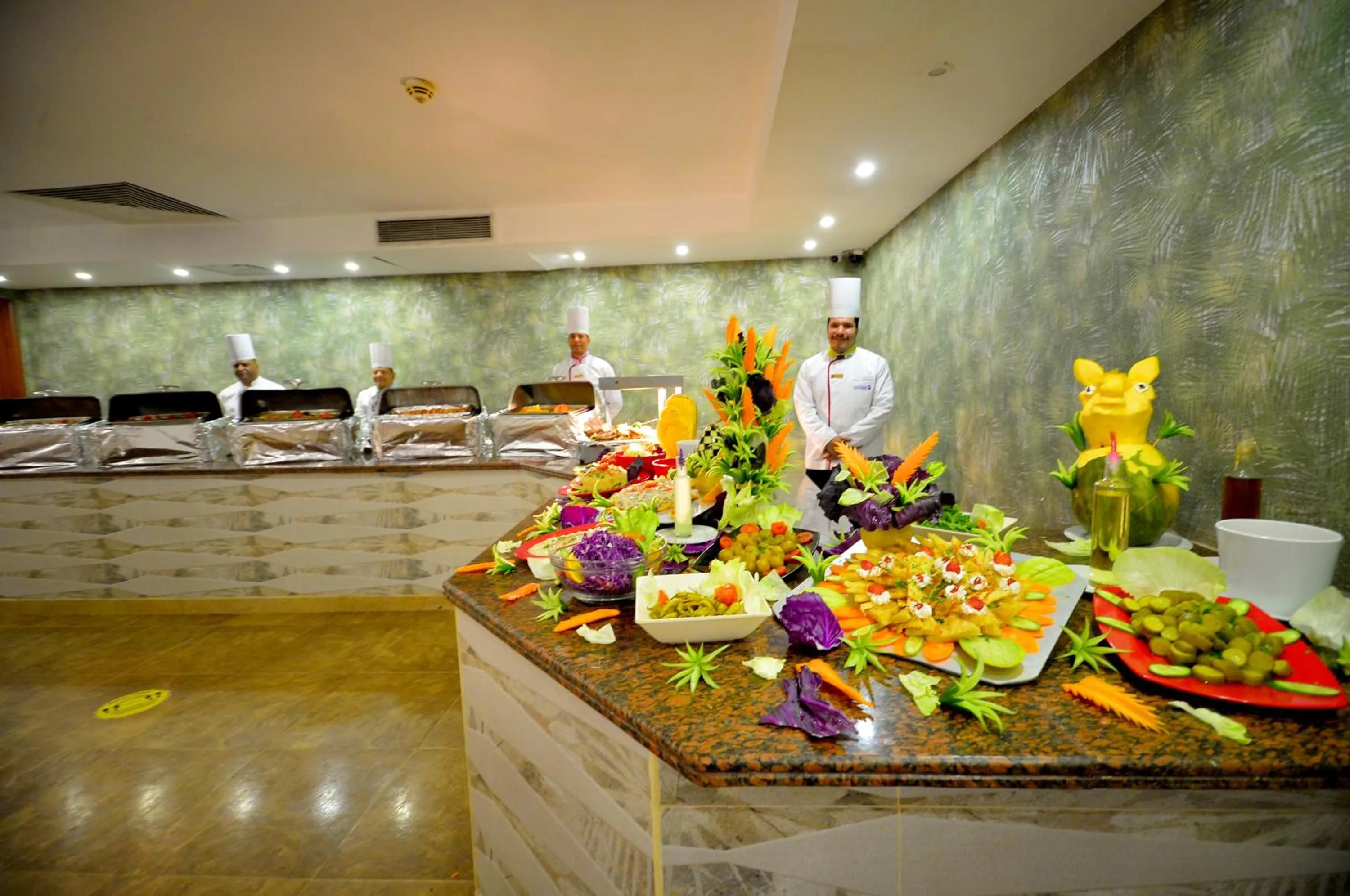 Restaurant/places to eat in Falcon Naama Star Hotel
