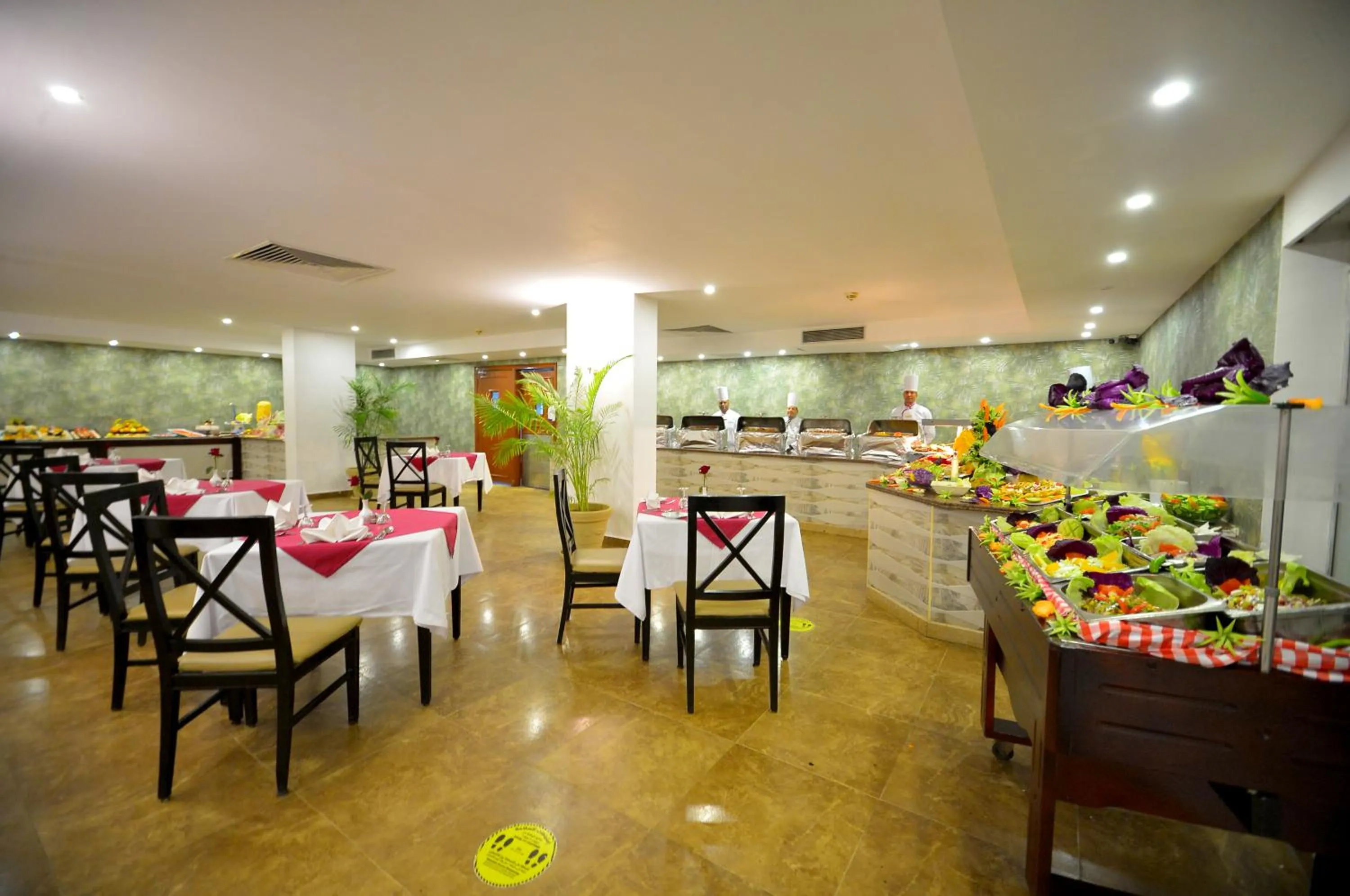 Restaurant/places to eat in Falcon Naama Star Hotel