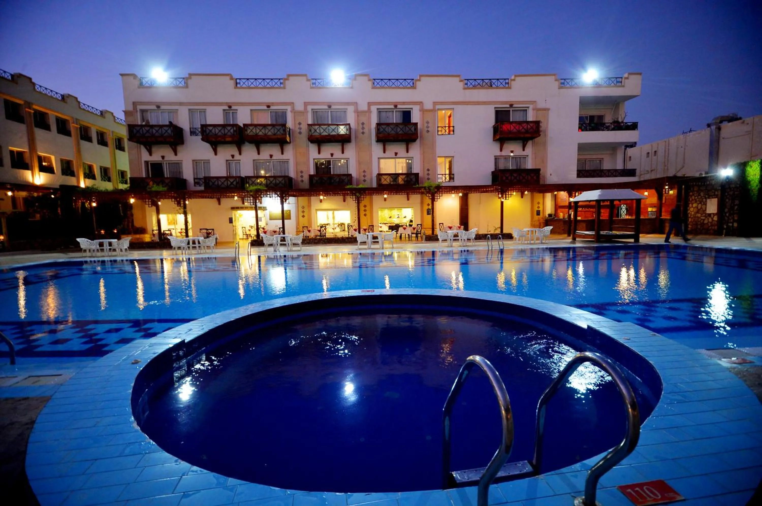 Swimming pool in Falcon Naama Star Hotel