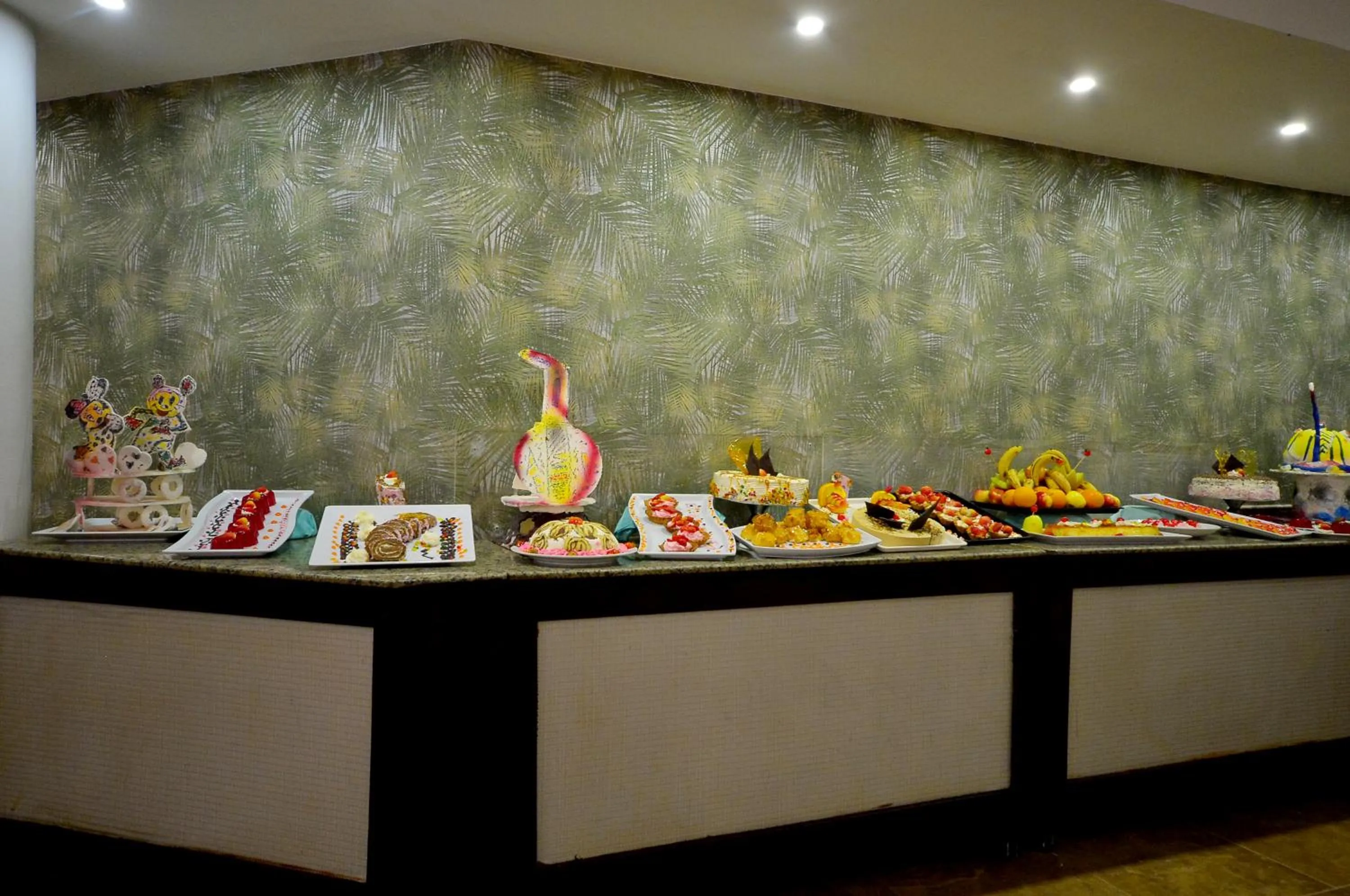 Restaurant/places to eat in Falcon Naama Star Hotel