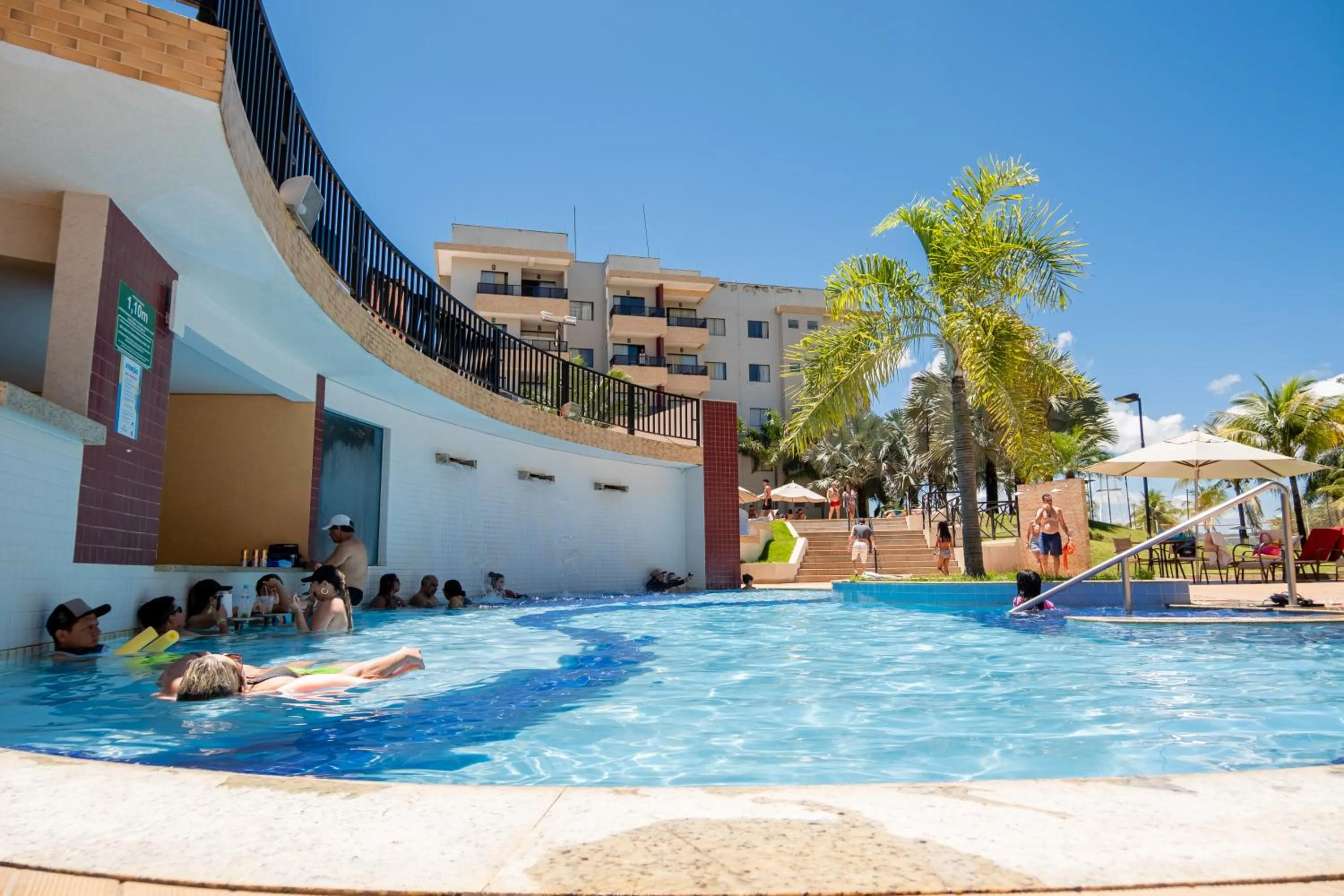 Swimming pool in Marina Flat - OFICIAL