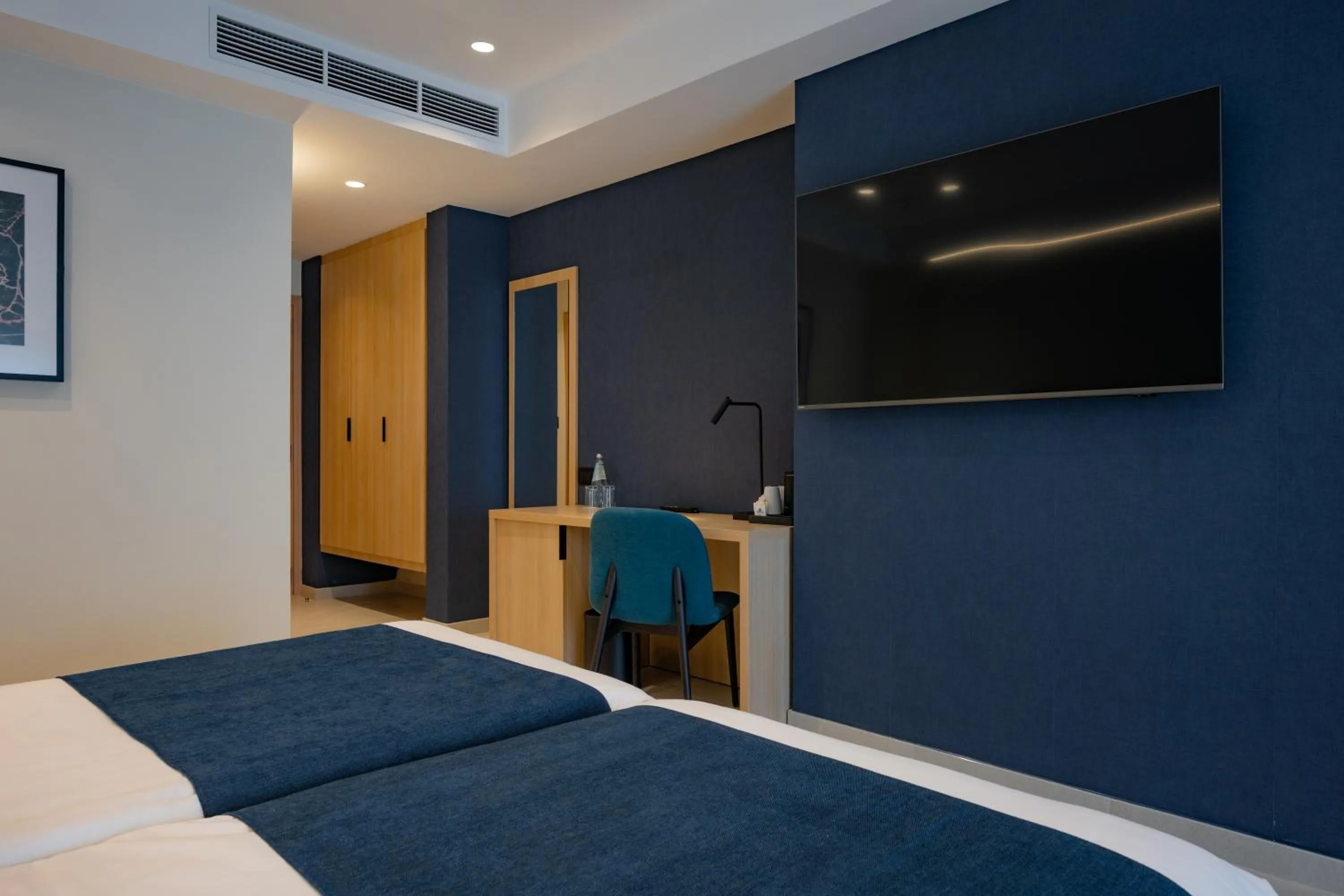 Bedroom, Bed in Maritim Antonine Hotel & Spa