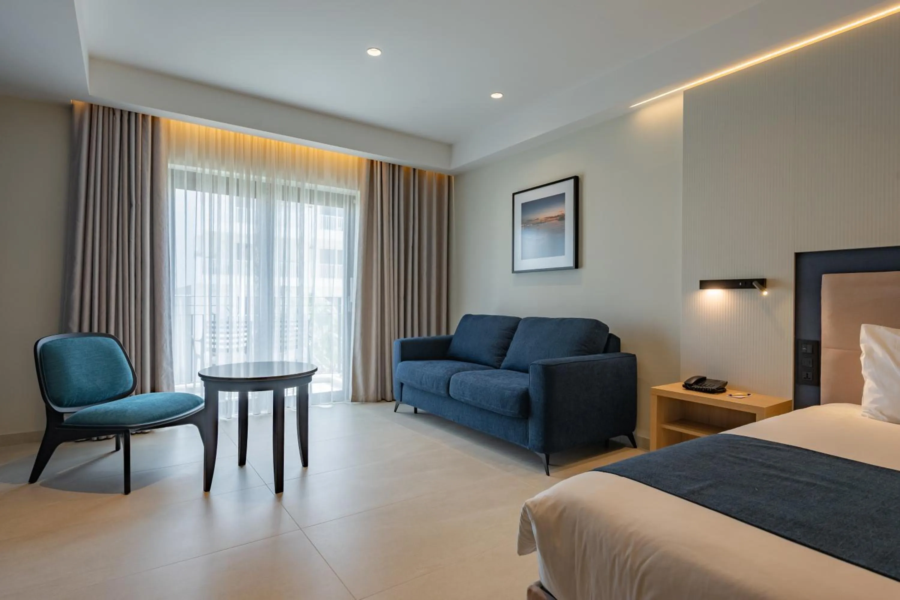 Bedroom, Bed in Maritim Antonine Hotel & Spa