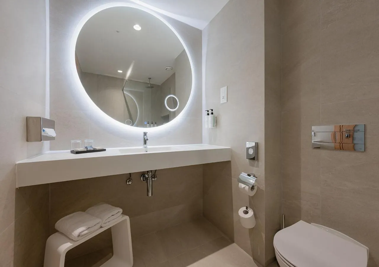 Maritim Antonine Hotel & Spa