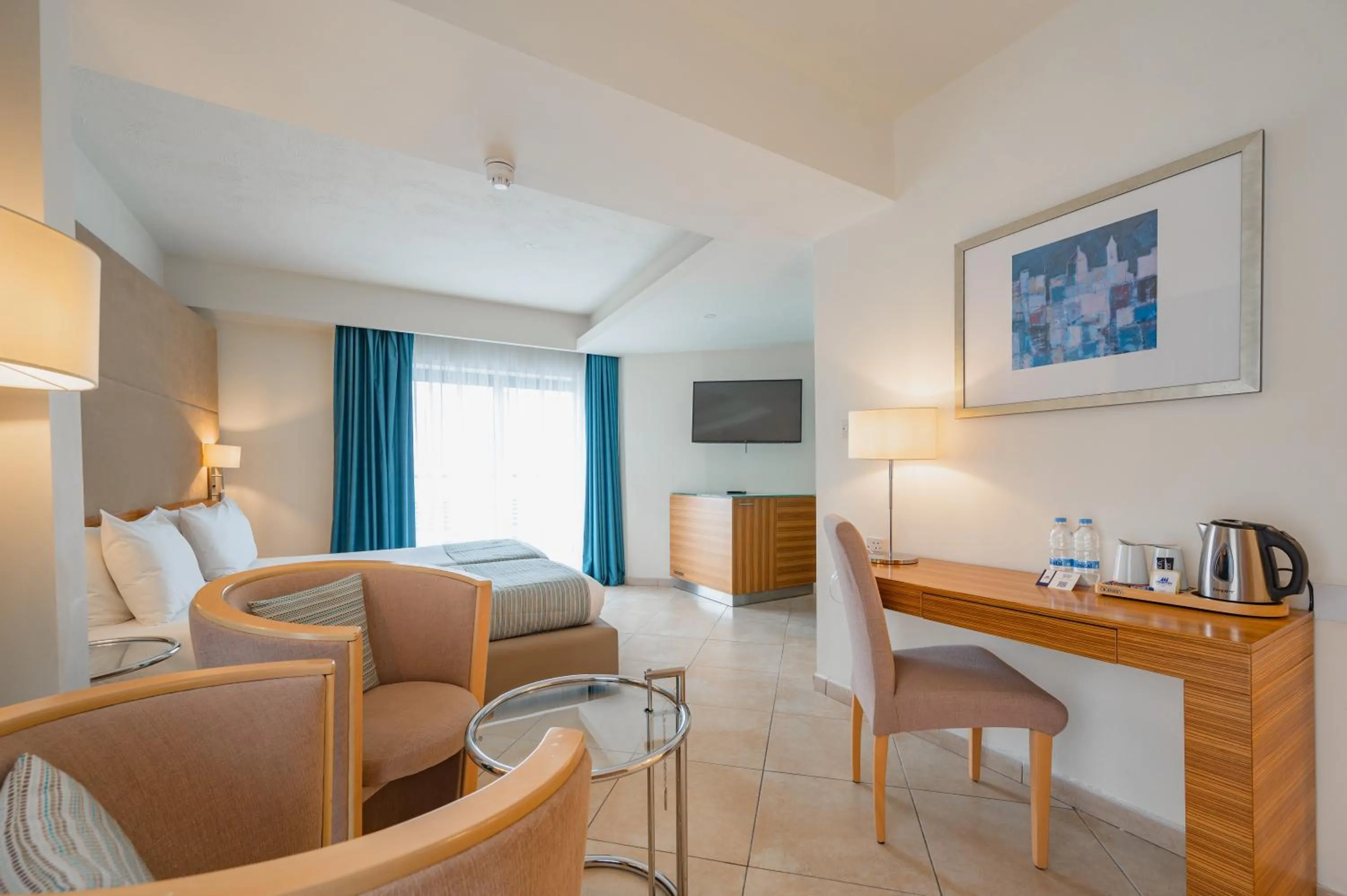 Bed in Maritim Antonine Hotel & Spa