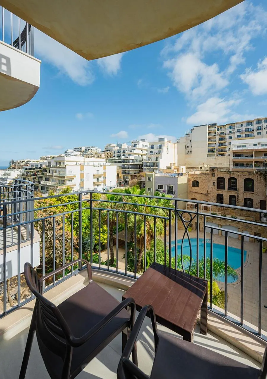 Maritim Antonine Hotel & Spa