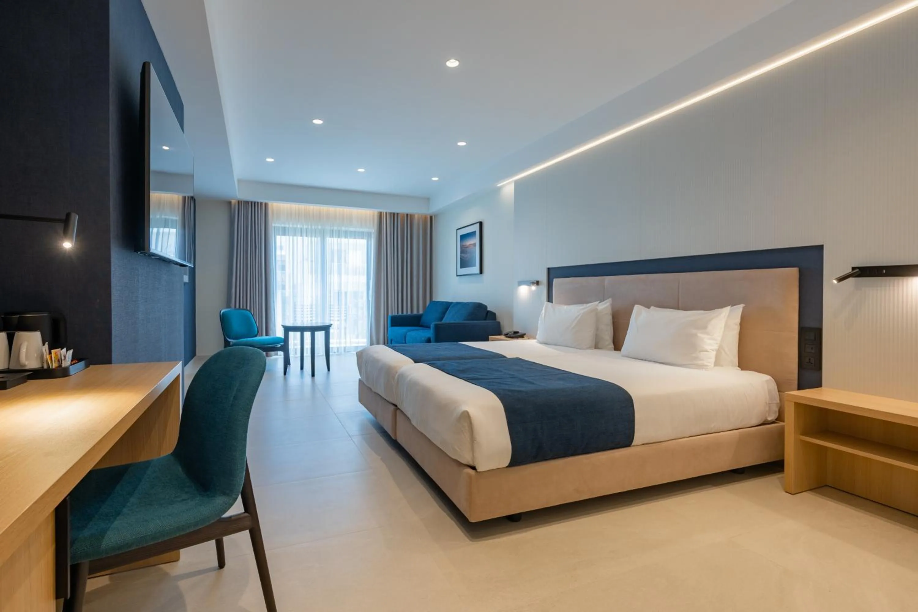 Bed in Maritim Antonine Hotel & Spa